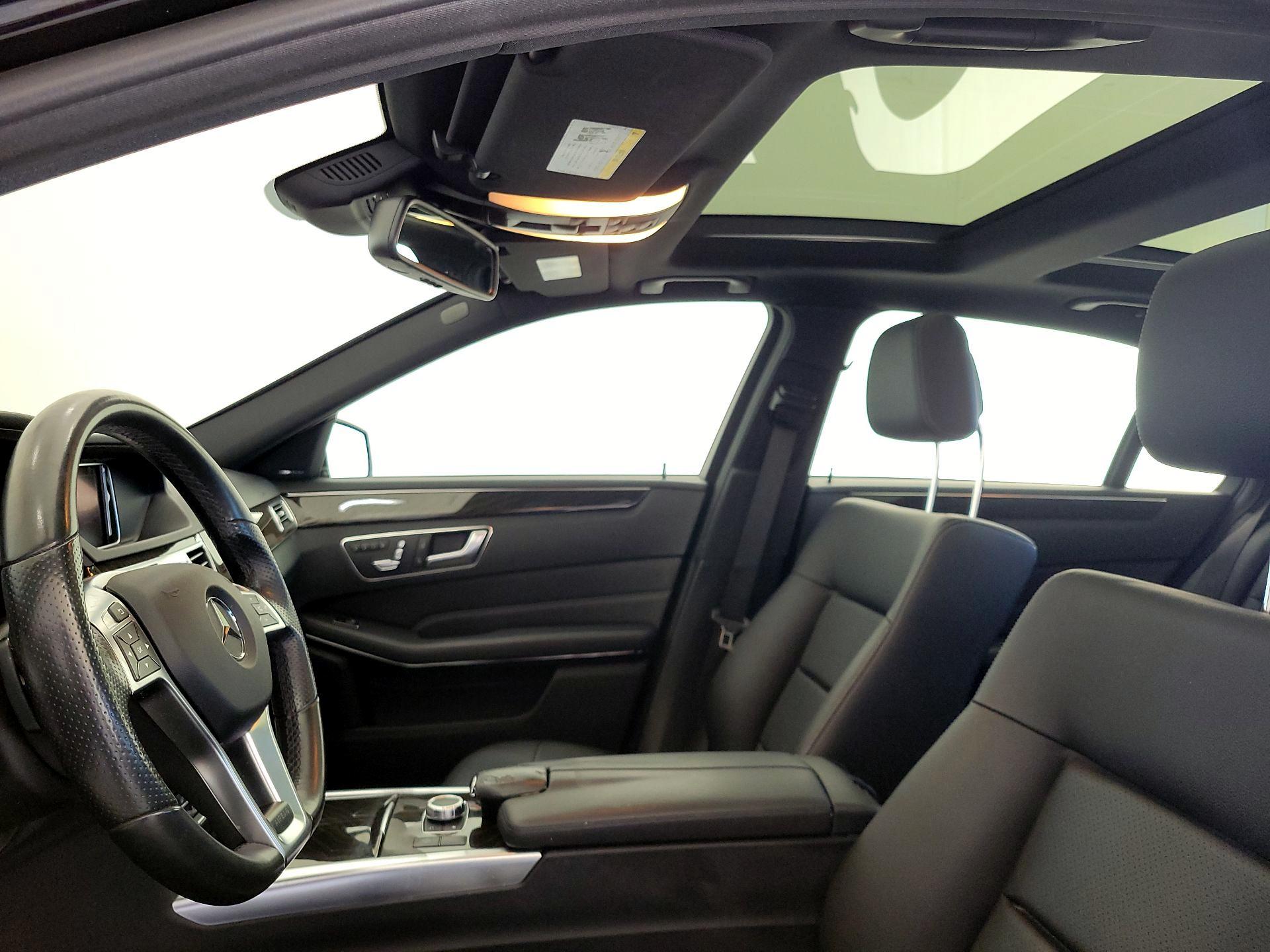 Thumbnail: 2016 Mercedes-Benz E-Class - 19