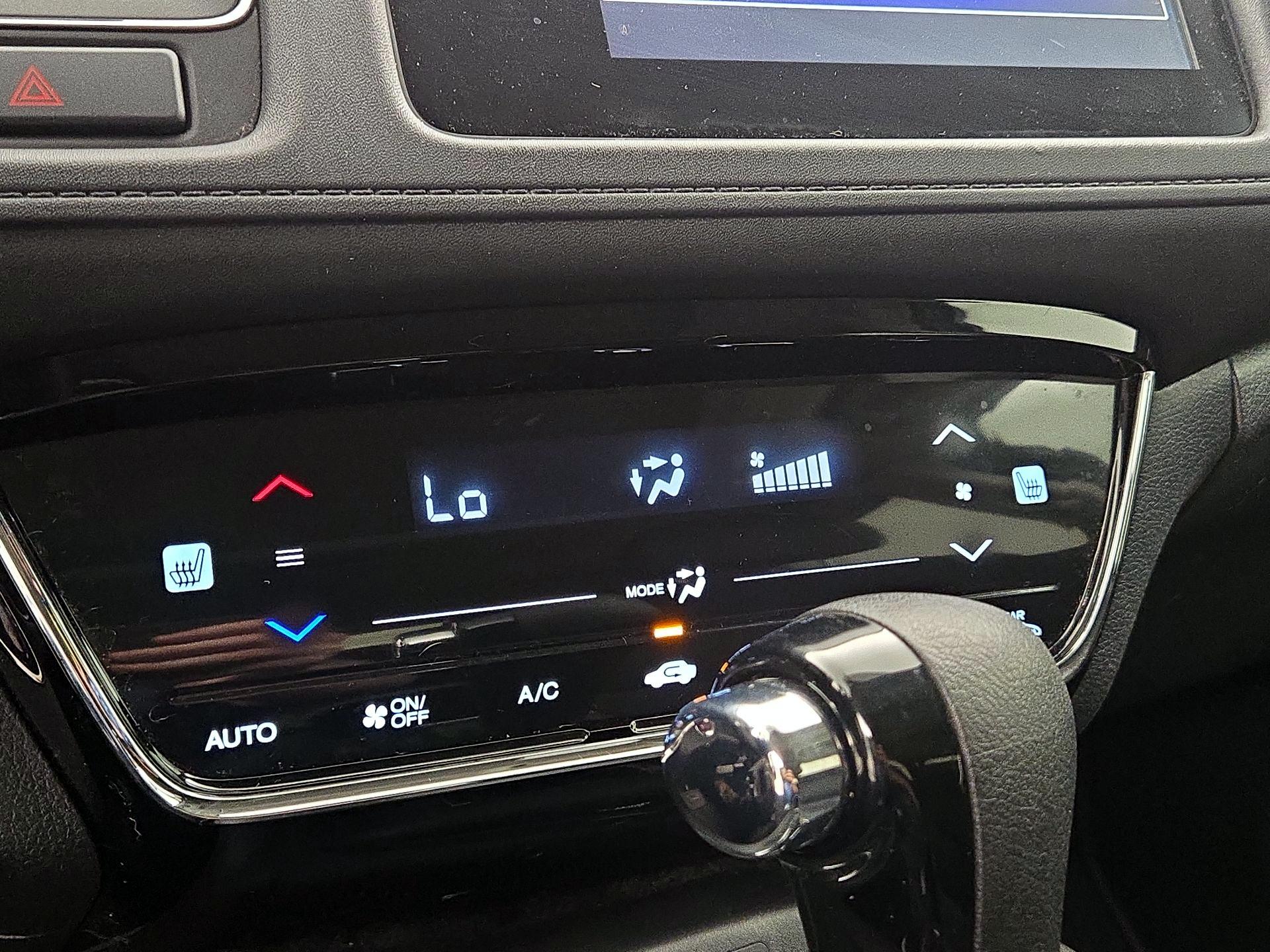 Thumbnail: 2016 Honda HR-V - 16