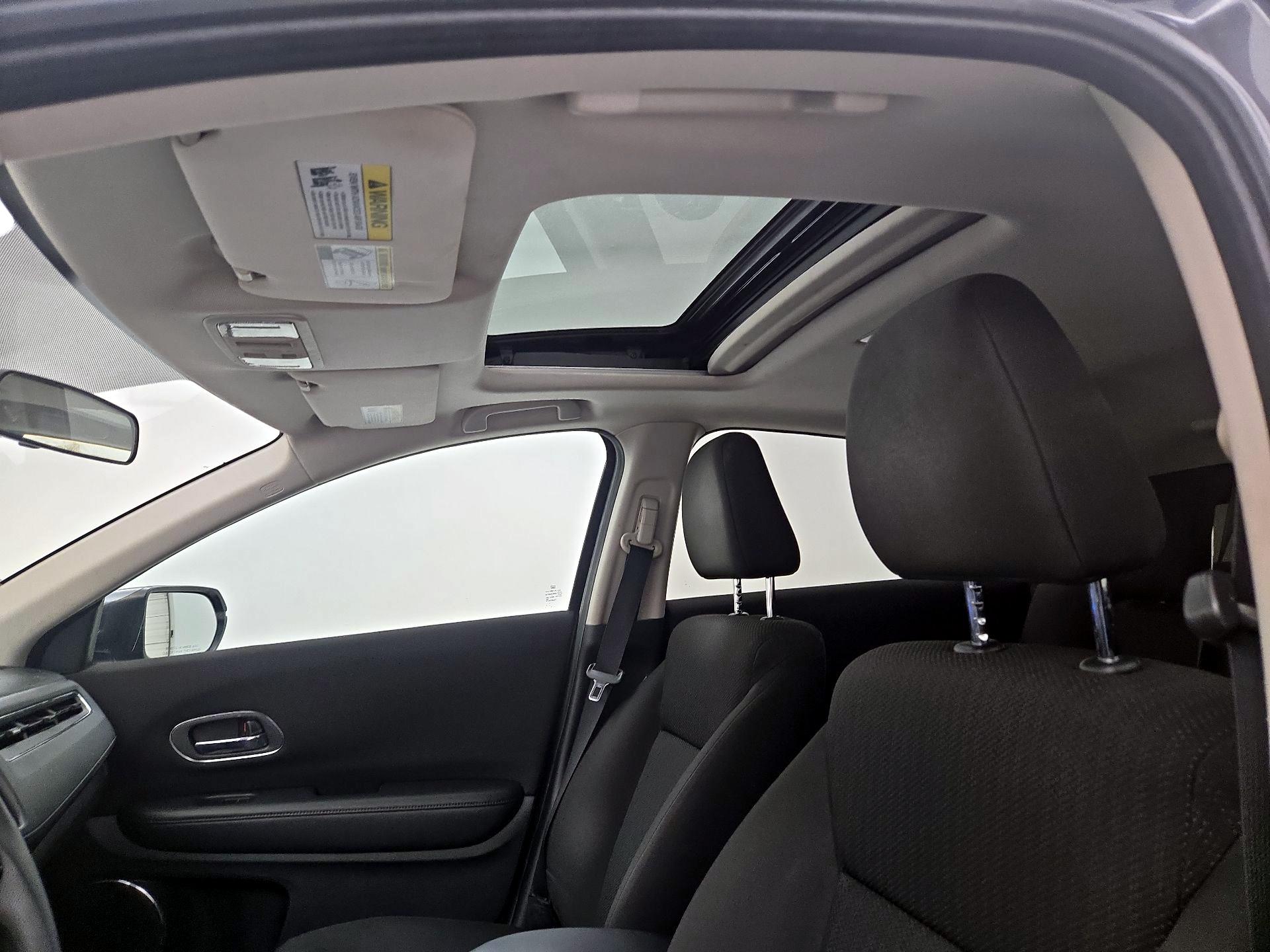 Thumbnail: 2016 Honda HR-V - 19