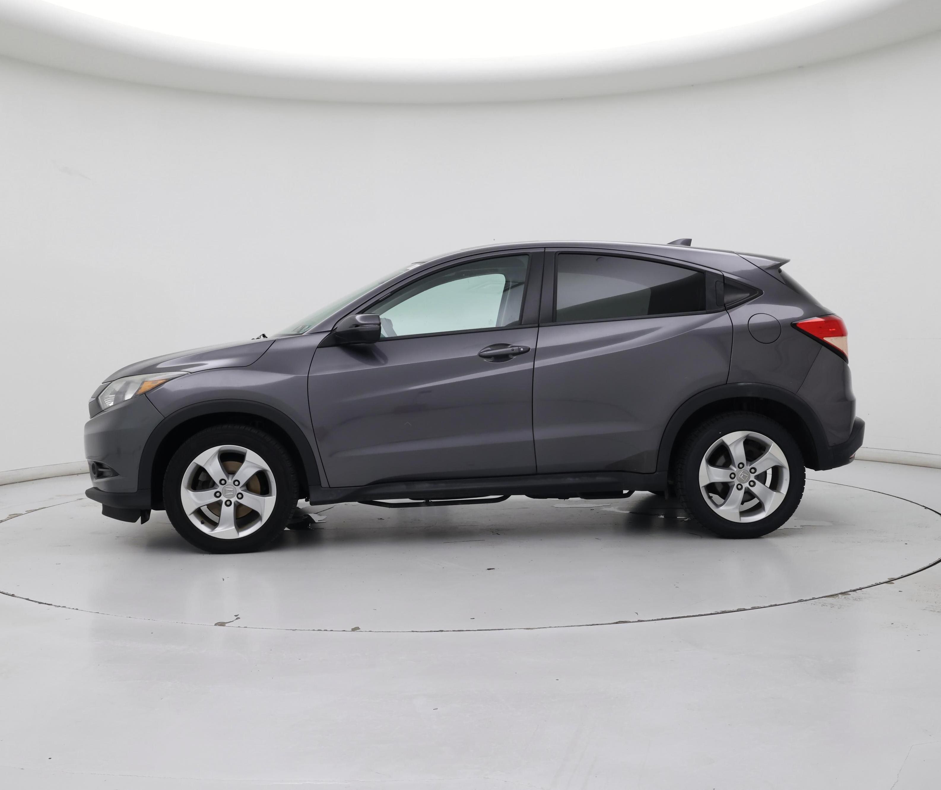 Thumbnail: 2016 Honda HR-V - 3