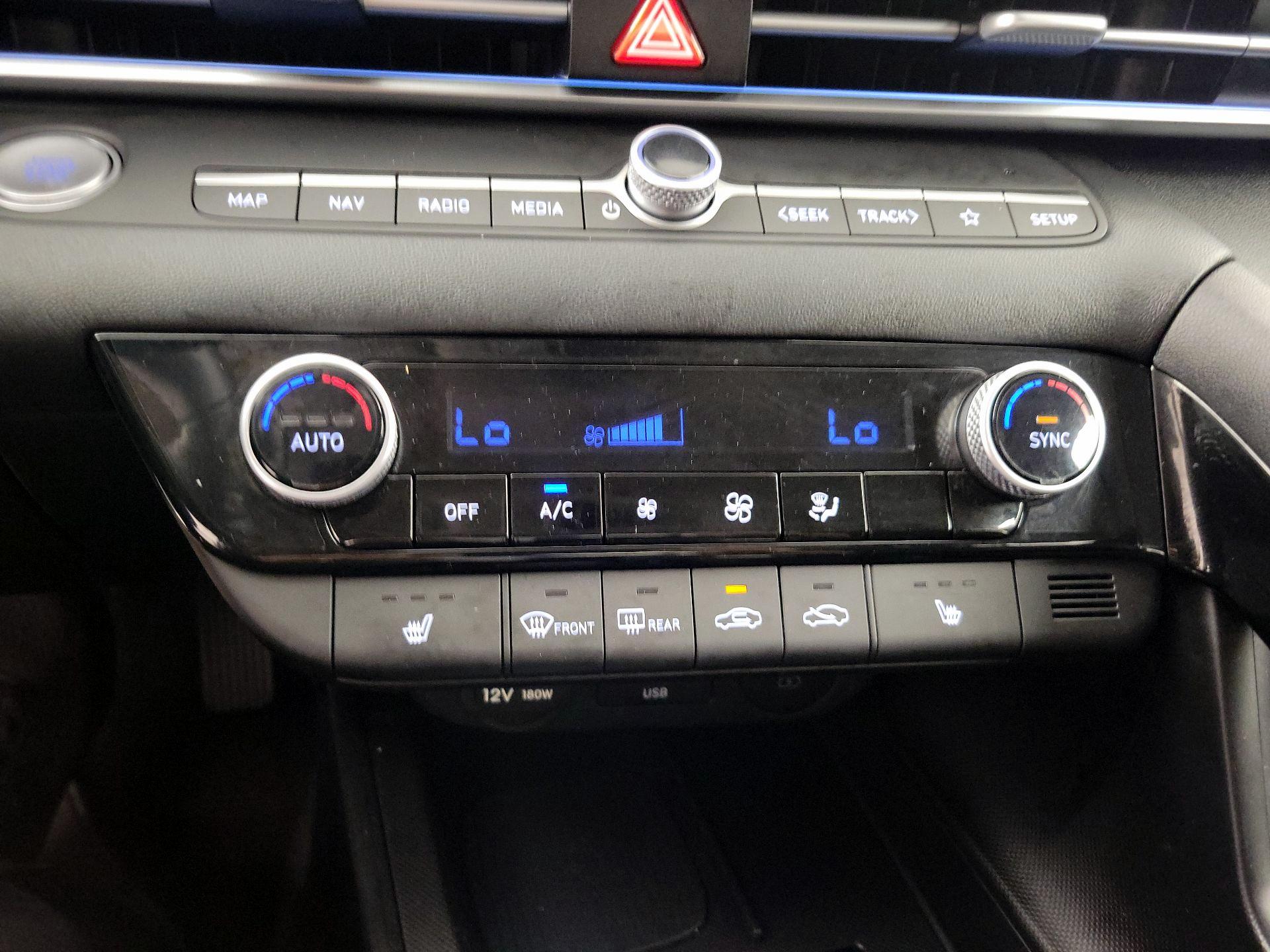 Thumbnail: 2025 Hyundai Elantra - 17