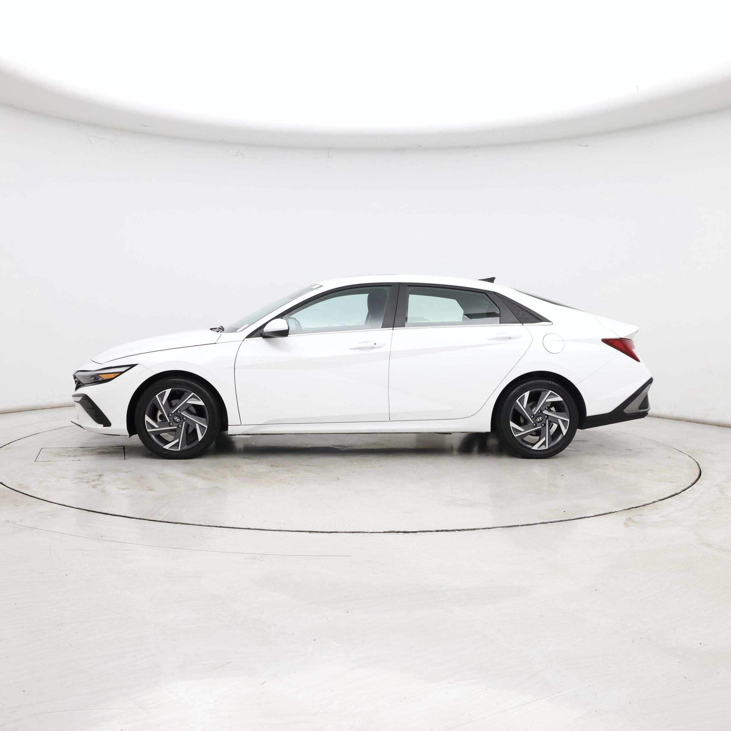 Thumbnail: 2025 Hyundai Elantra - 3