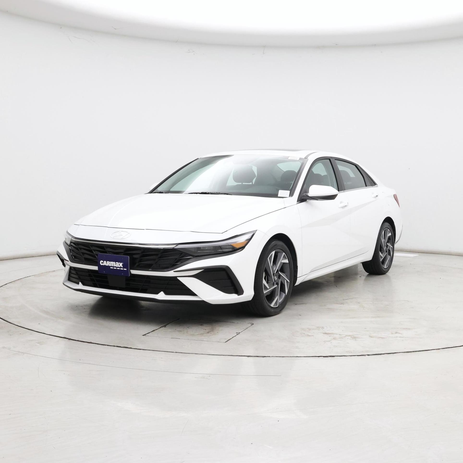 Thumbnail: 2025 Hyundai Elantra - 4