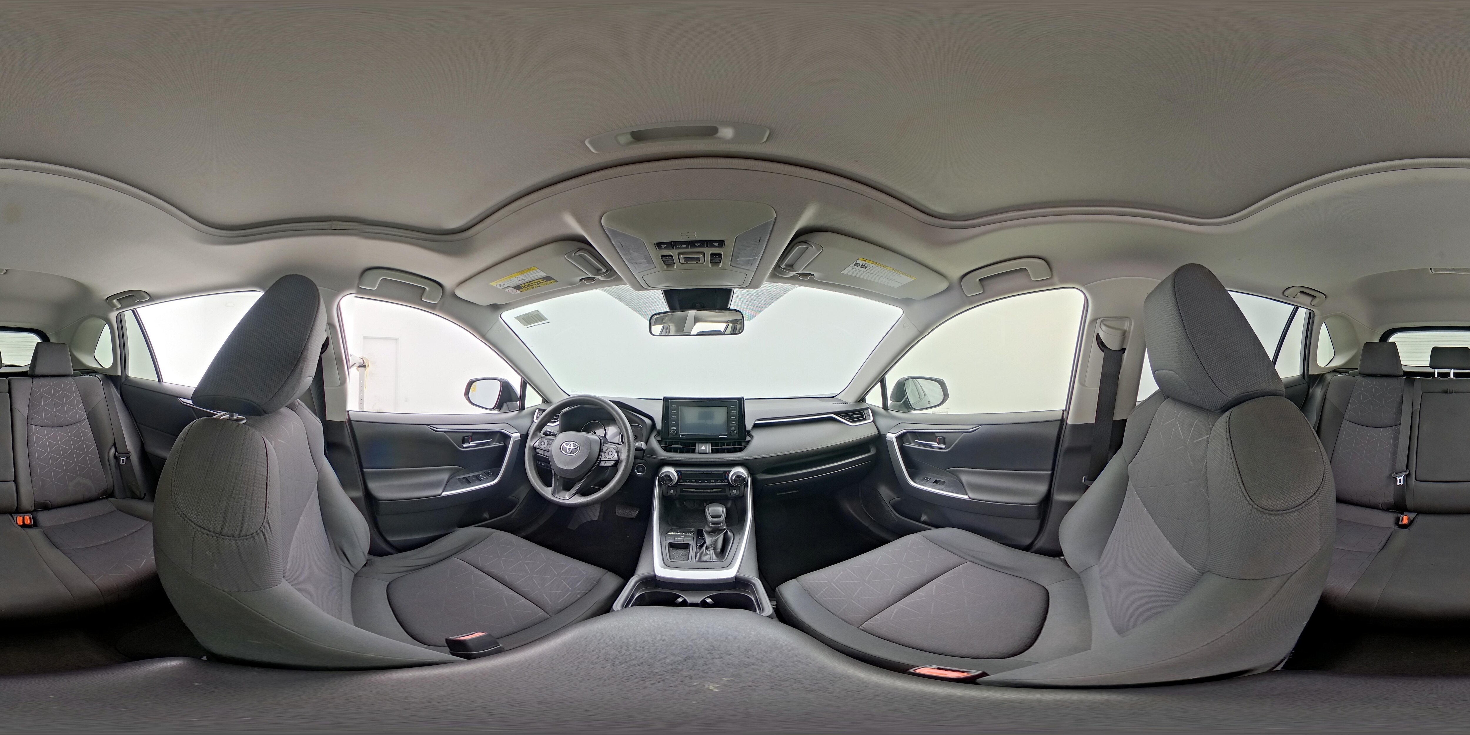 2020 Toyota RAV4 XLE - Photo 16