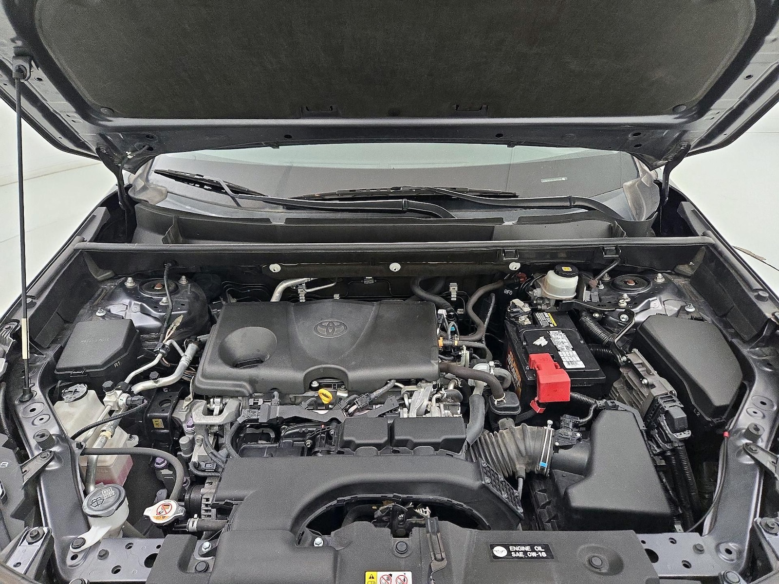 2020 Toyota RAV4 XLE - Photo 14