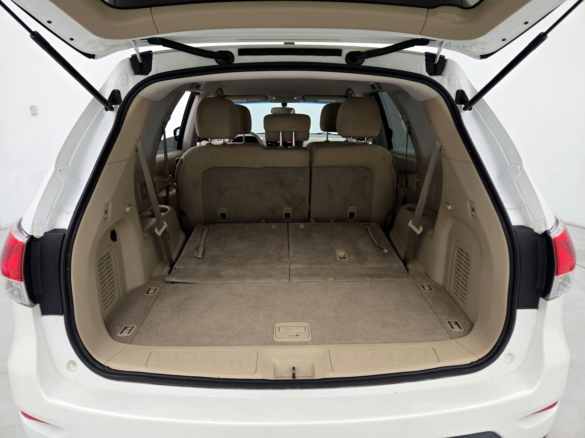 Thumbnail: 2015 Nissan Pathfinder - 20