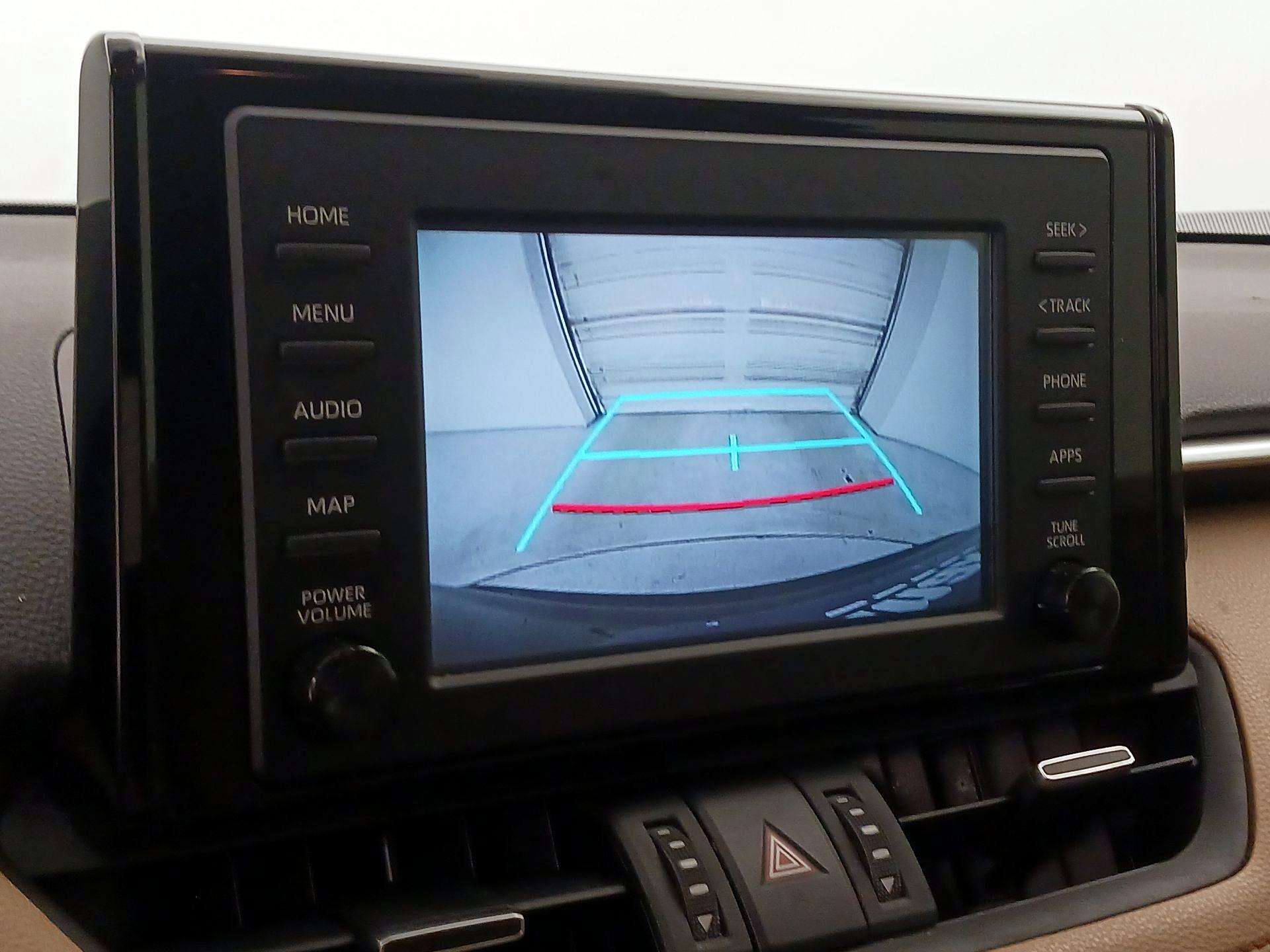Thumbnail: 2019 Toyota RAV4 - 14