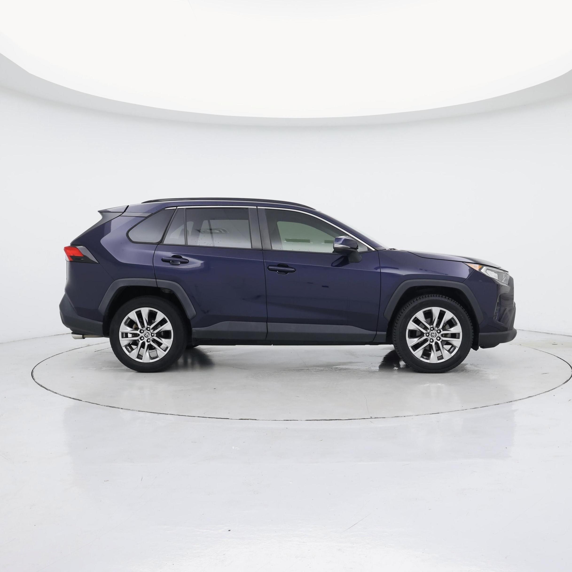 Thumbnail: 2019 Toyota RAV4 - 7