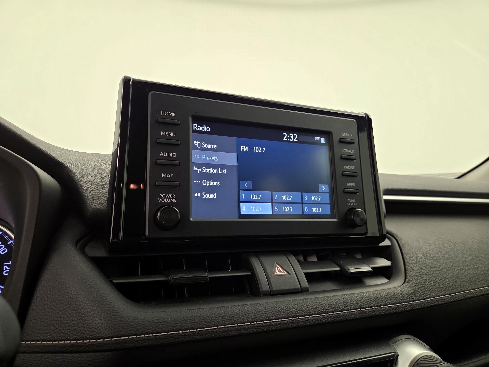 Thumbnail: 2019 Toyota RAV4 - 15
