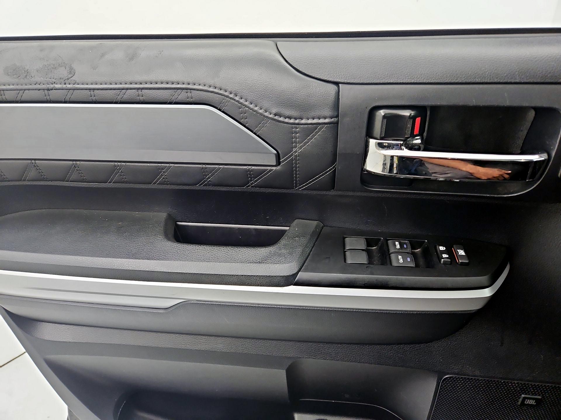 Thumbnail: 2016 Toyota Tundra - 12