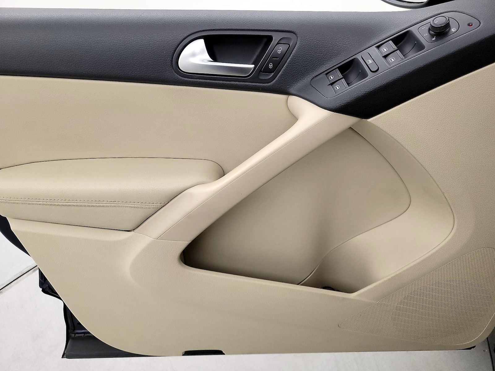 2016 Volkswagen Tiguan S - Photo 13