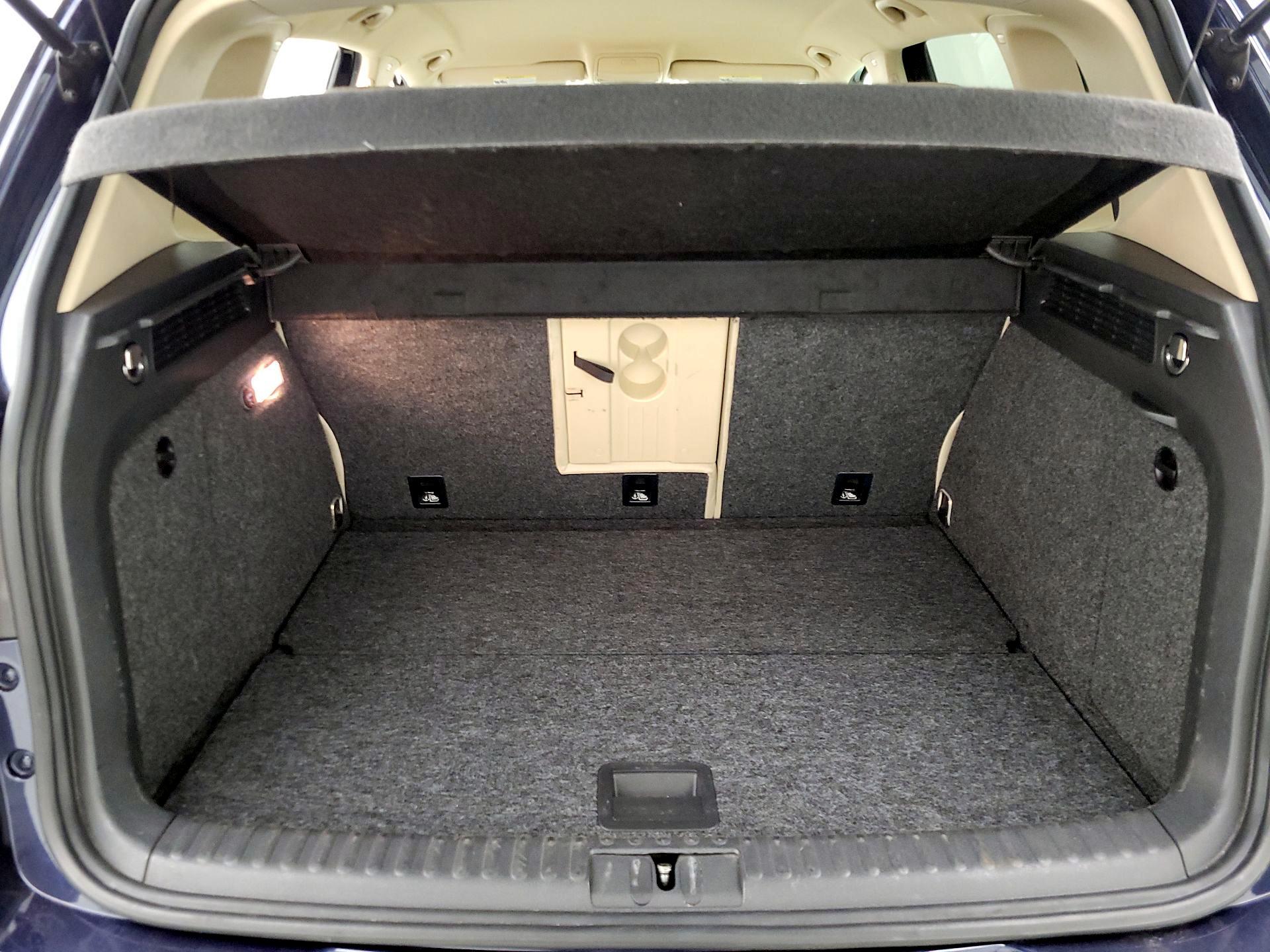 Thumbnail: 2016 Volkswagen Tiguan - 20
