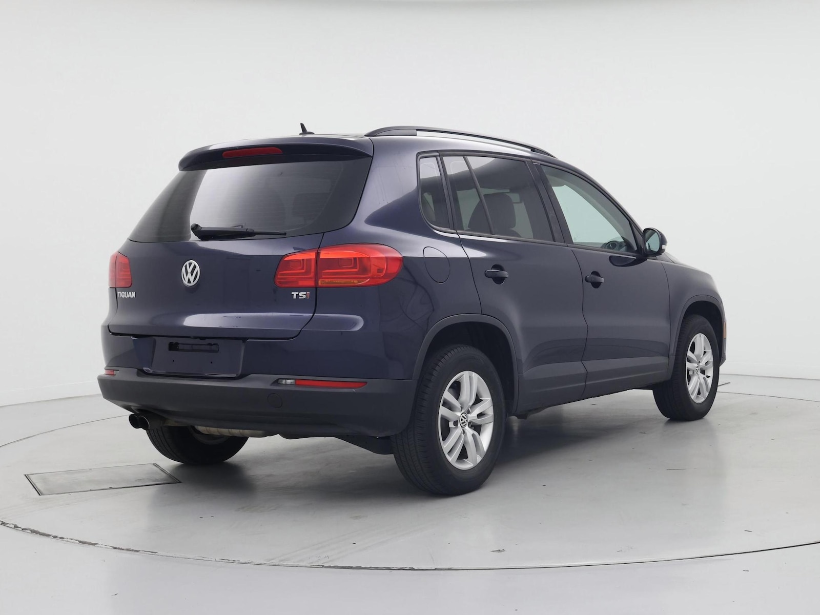 2016 Volkswagen Tiguan S - Photo 9