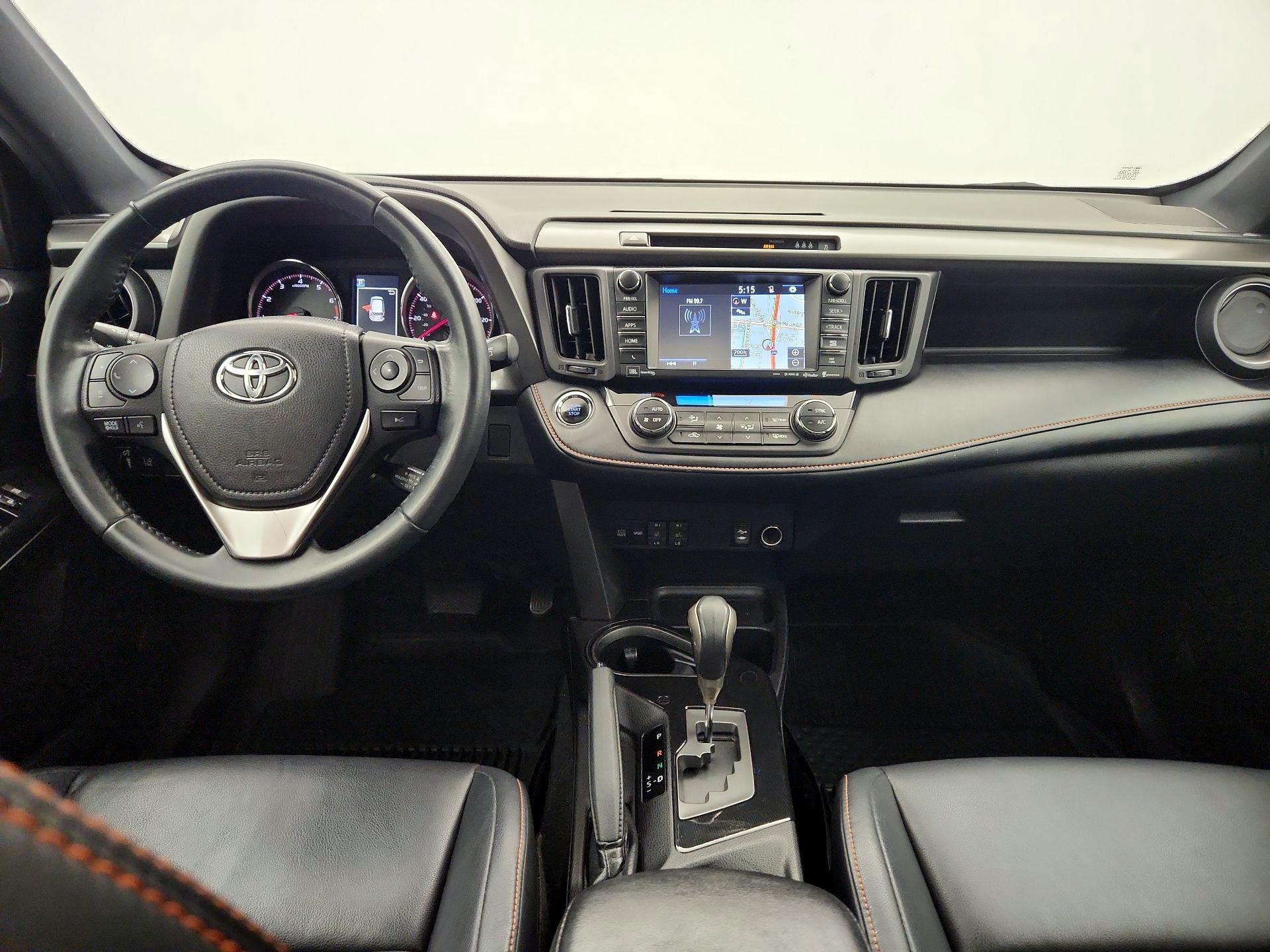 Thumbnail: 2018 Toyota RAV4 - 9