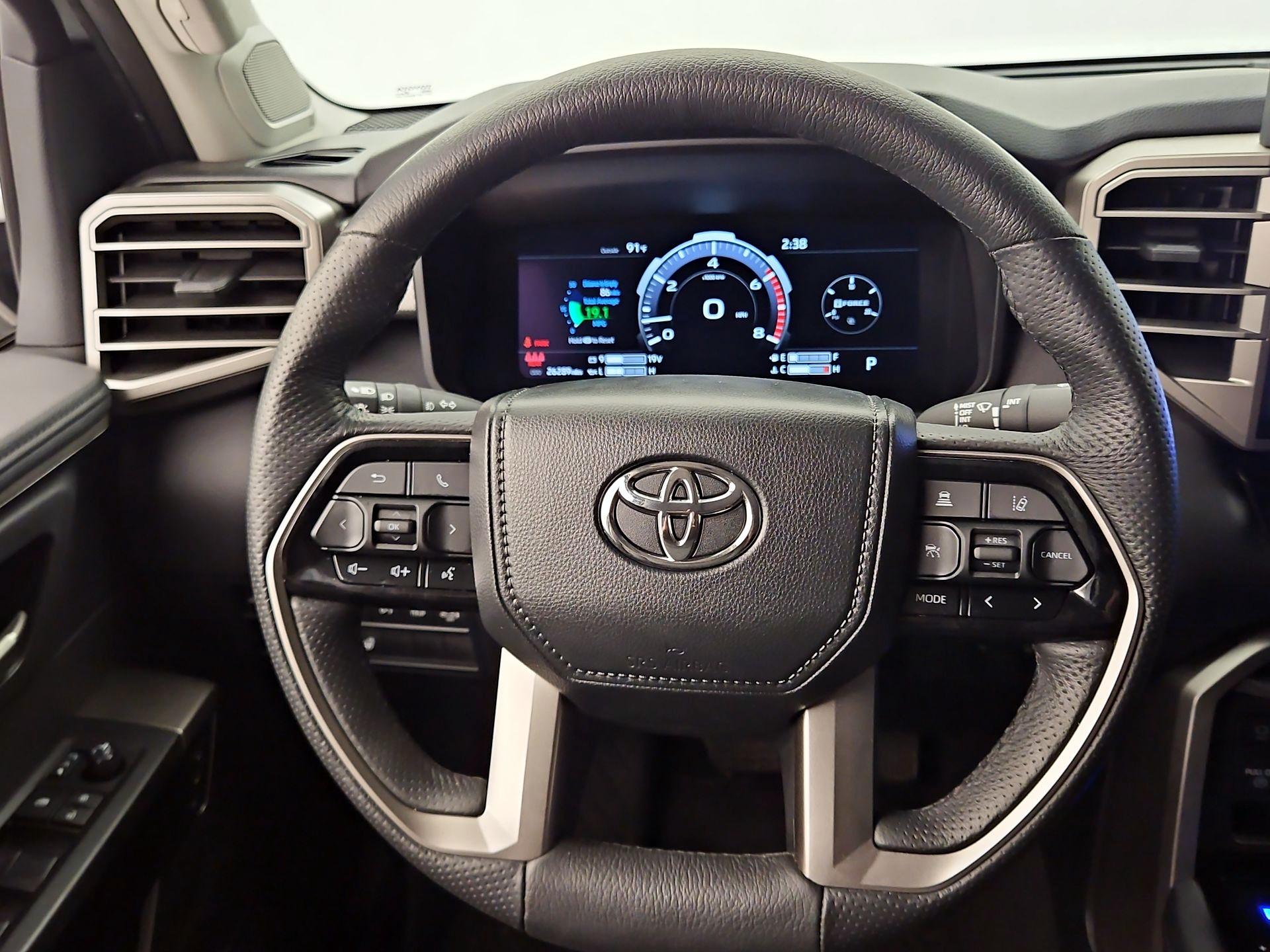 Thumbnail: 2024 Toyota Tundra - 10