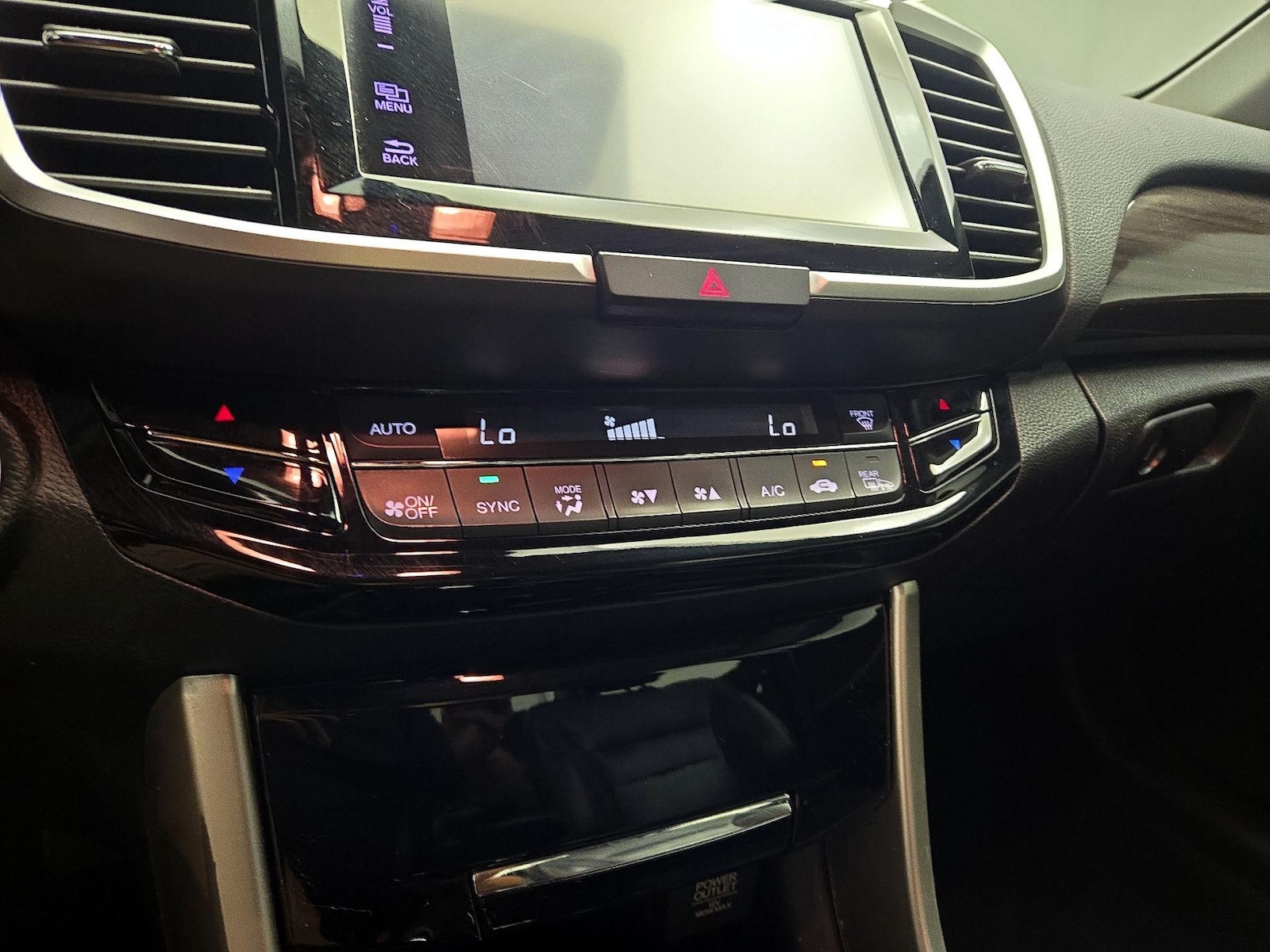 2017 Honda Accord Touring - Photo 16