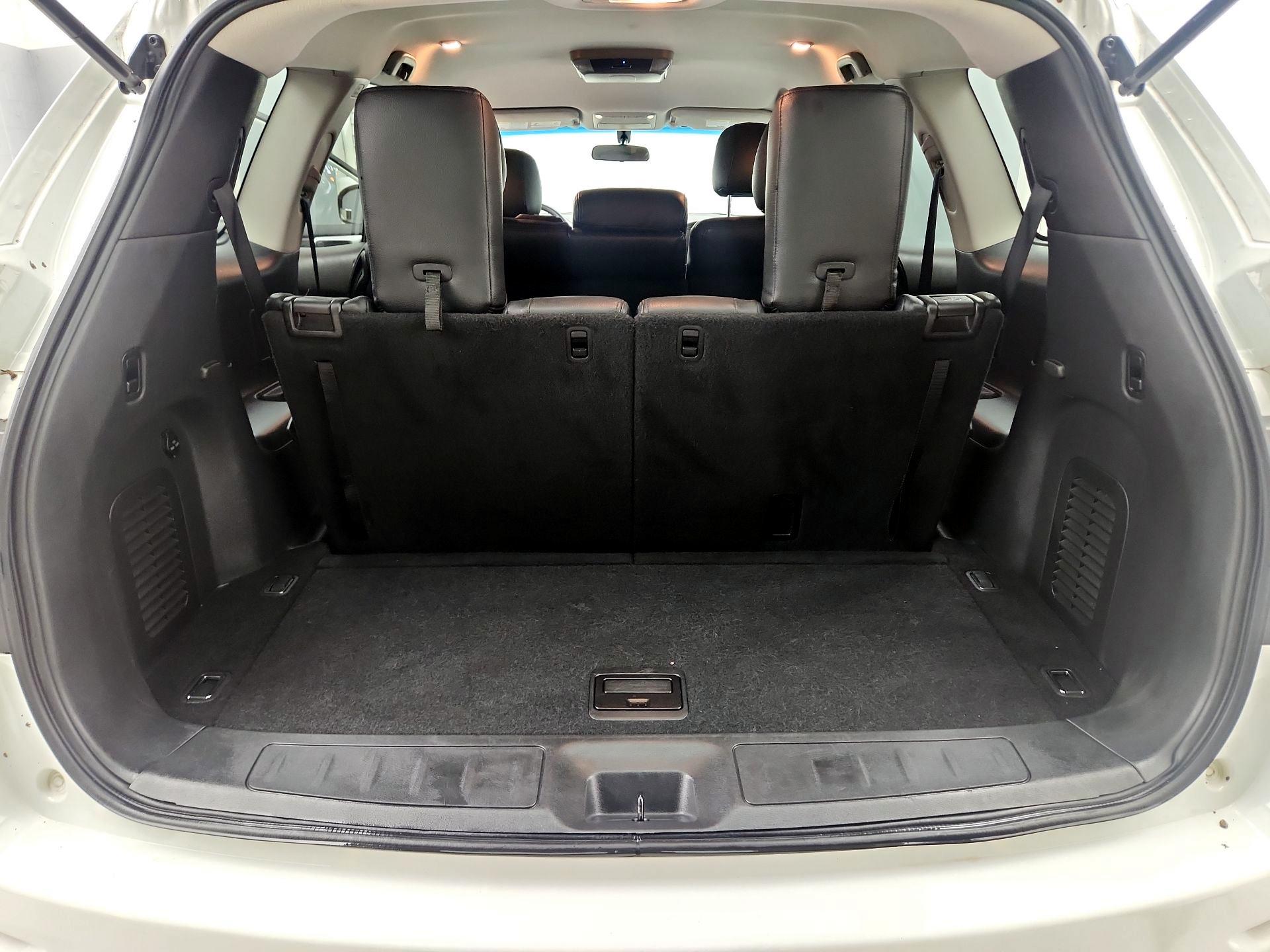 Thumbnail: 2016 Nissan Pathfinder - 19