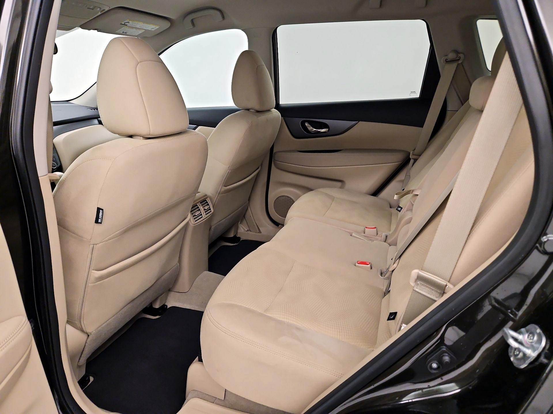Thumbnail: 2015 Nissan Rogue - 19