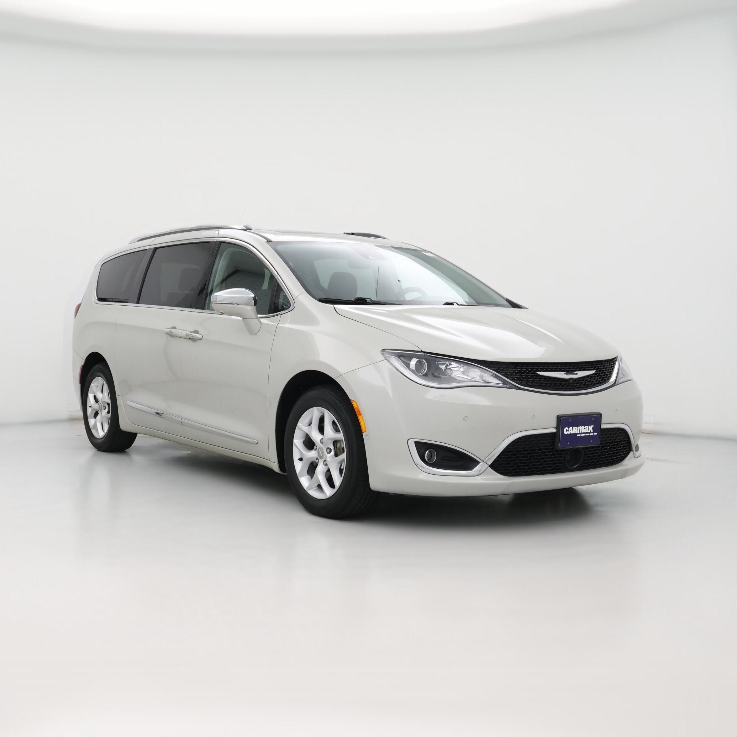 Thumbnail: 2019 Chrysler Pacifica - 1