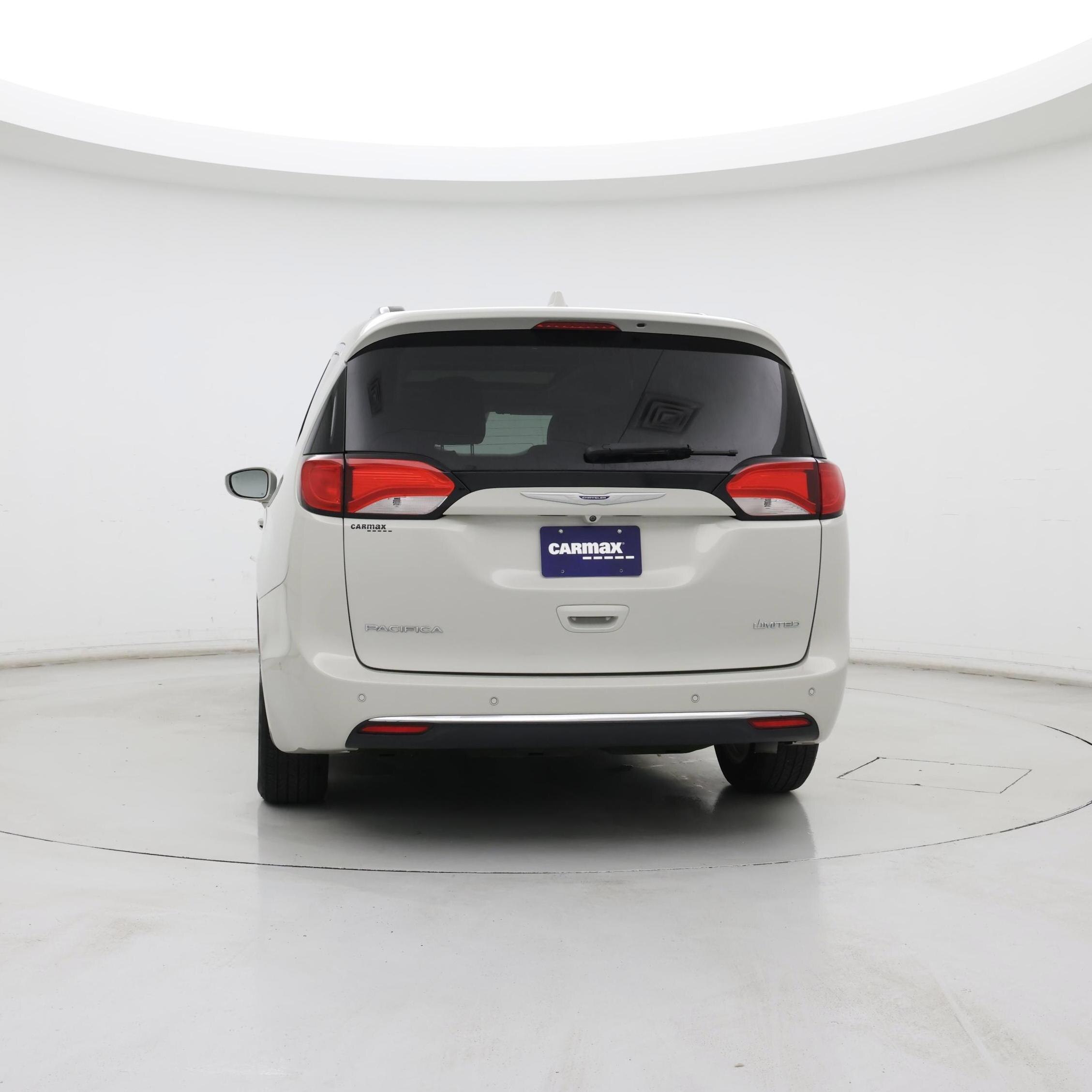 Thumbnail: 2019 Chrysler Pacifica - 6