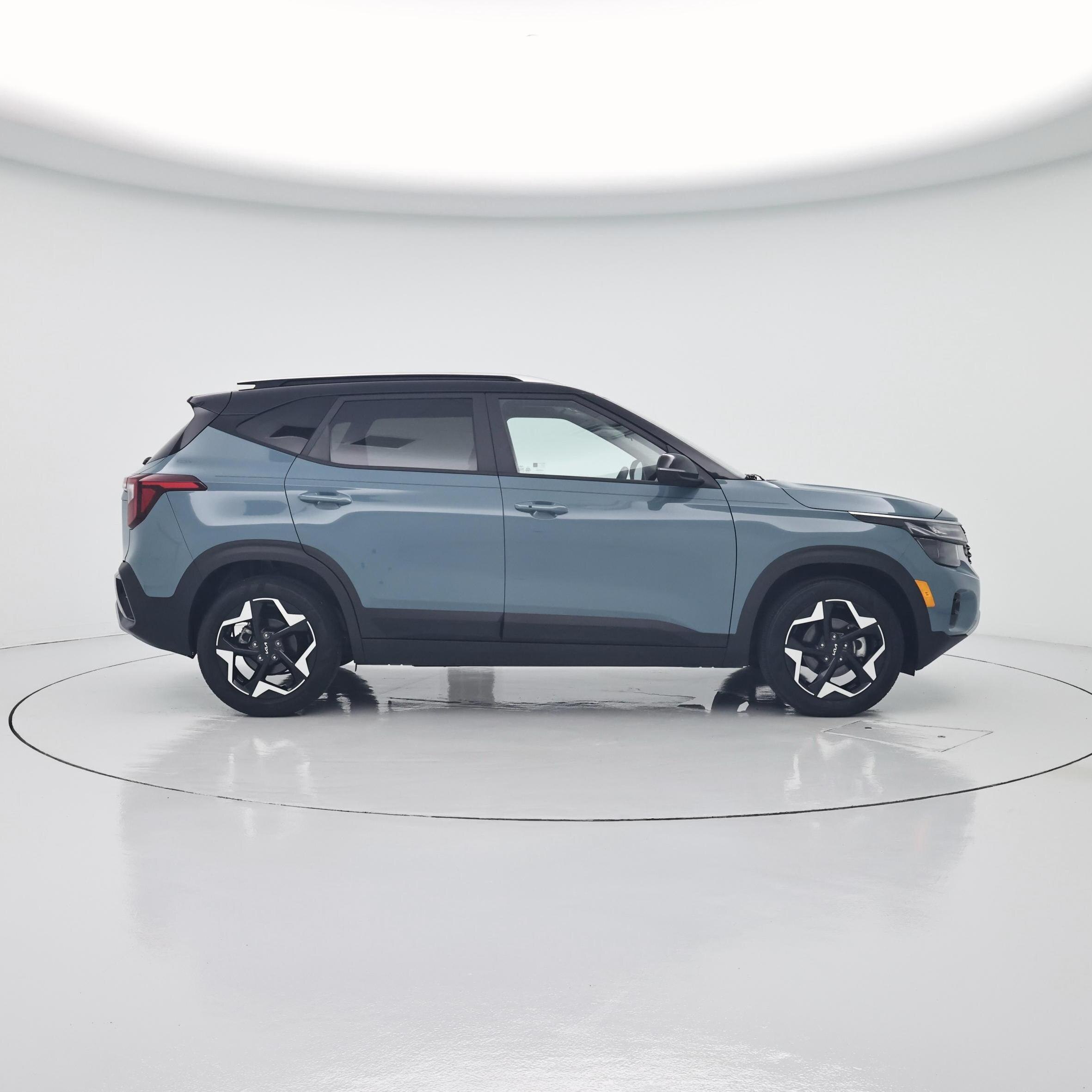 Thumbnail: 2025 Kia Seltos - 7