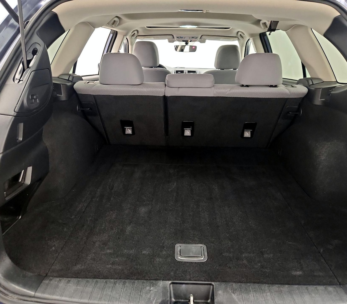 Trunk/Cargo (Seats Up)