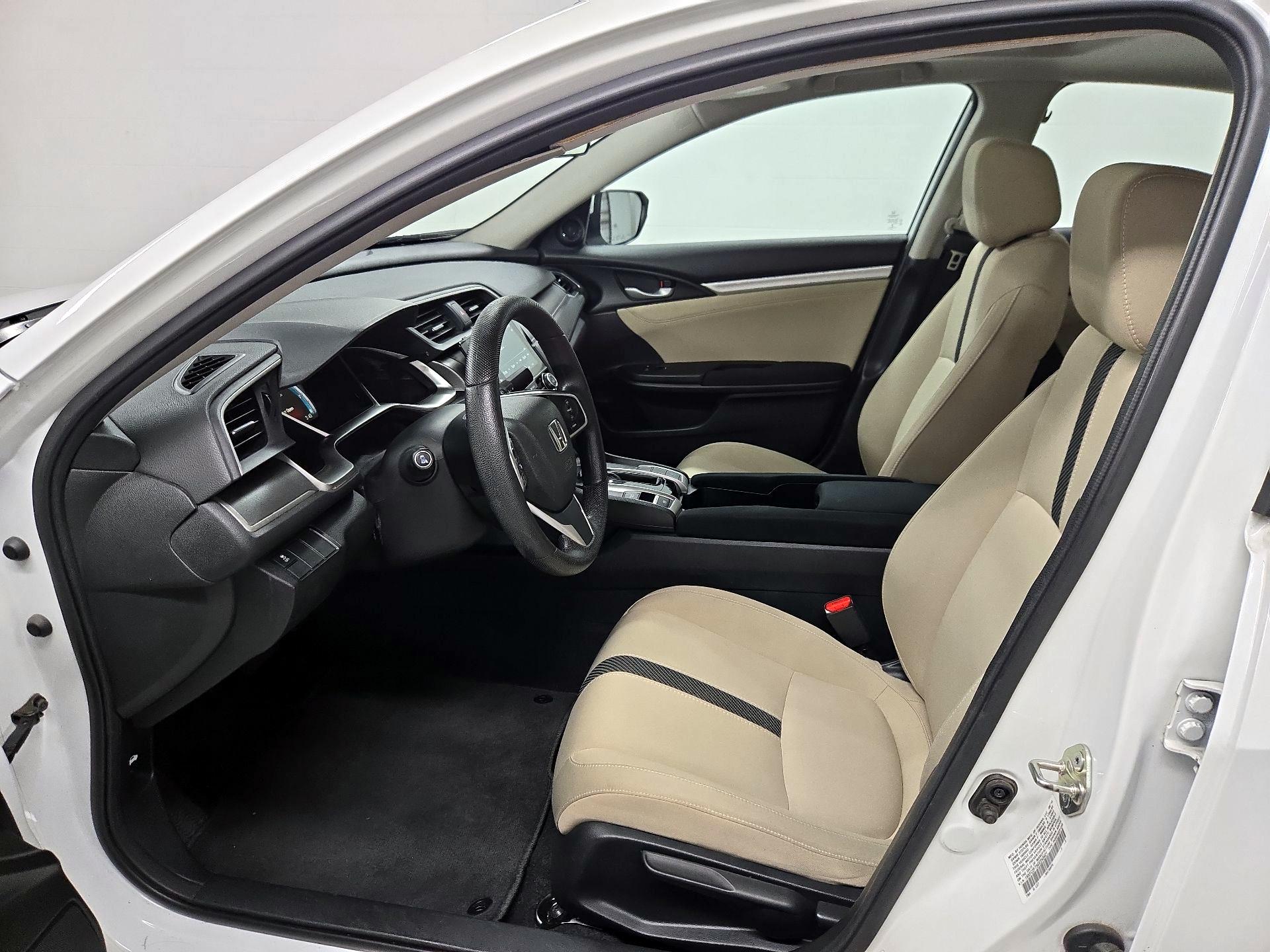 Thumbnail: 2016 Honda Civic - 11