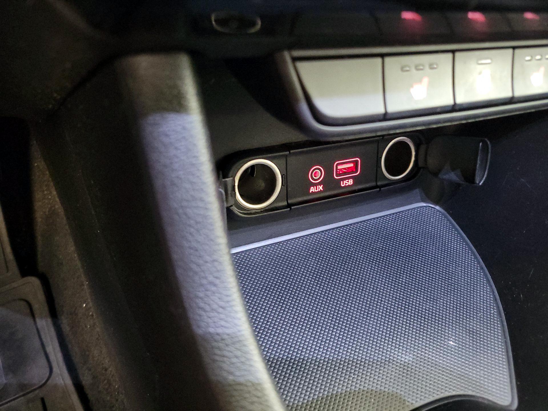 Thumbnail: 2019 Kia Sportage - 18