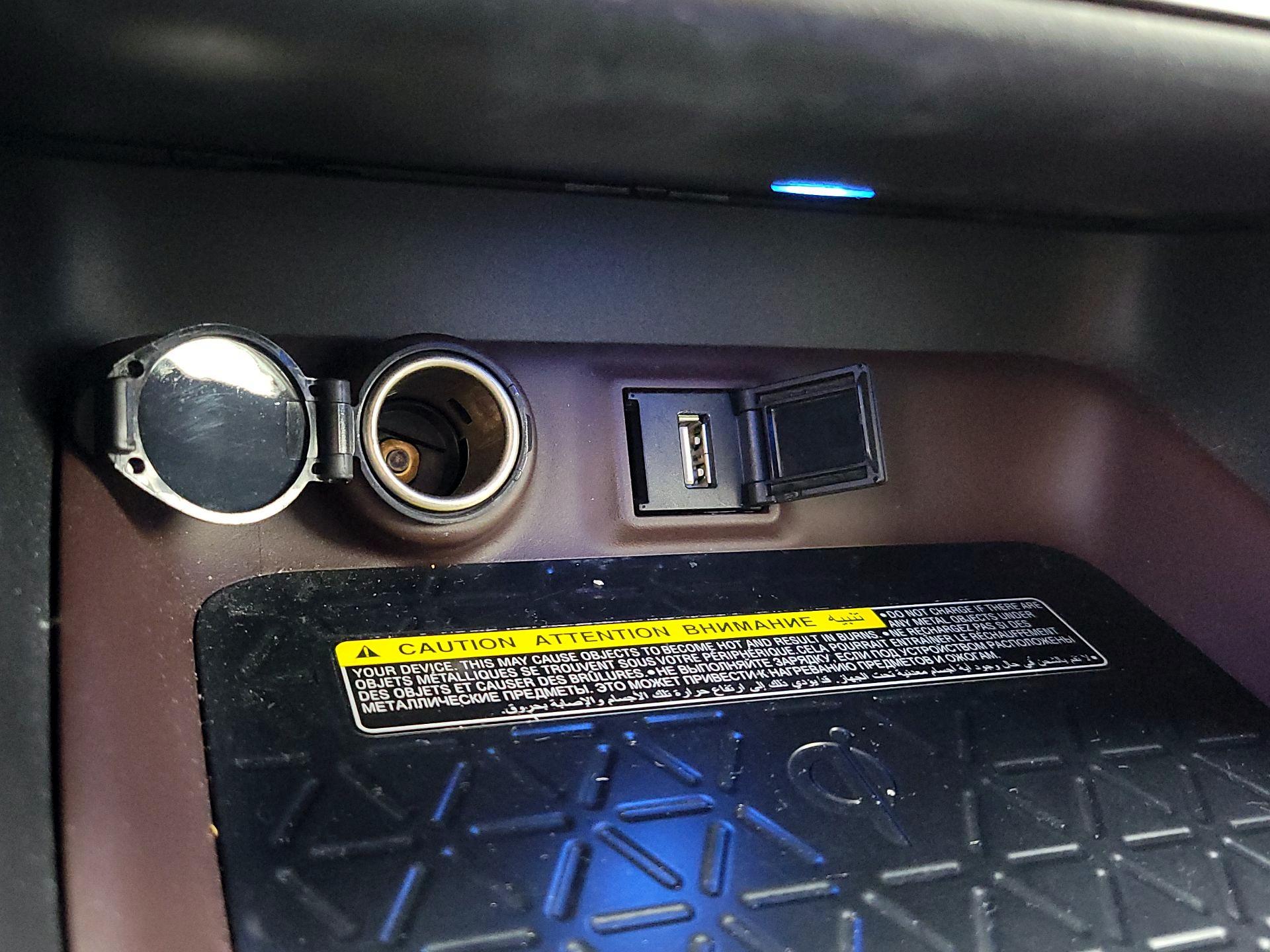 Thumbnail: 2021 Toyota RAV4 - 18