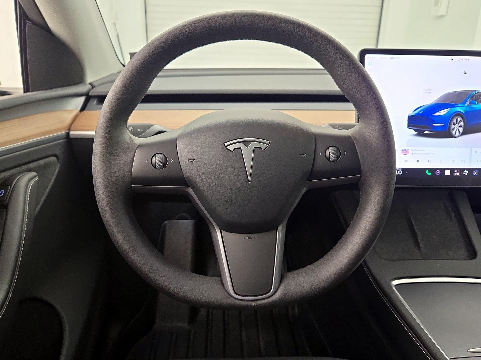 Thumbnail: 2024 Tesla Model Y - 10