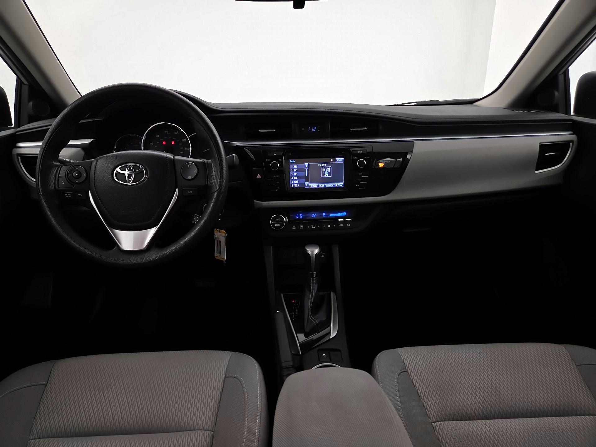 Thumbnail: 2014 Toyota Corolla - 9