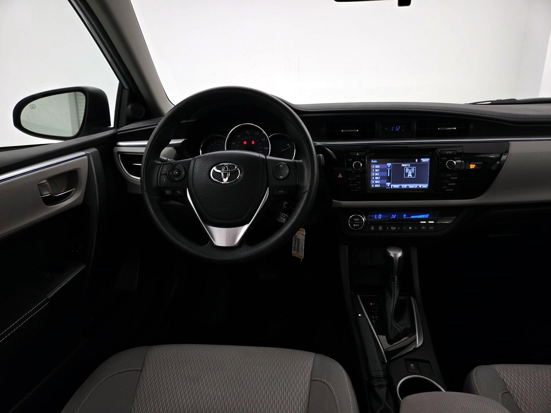 Thumbnail: 2014 Toyota Corolla - 10