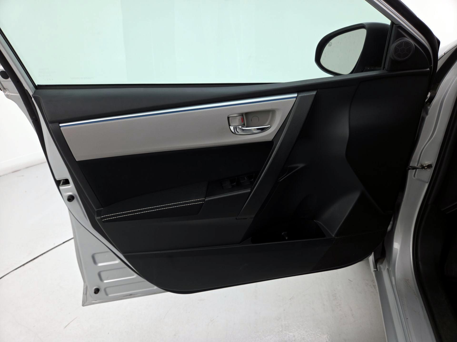 Thumbnail: 2014 Toyota Corolla - 12