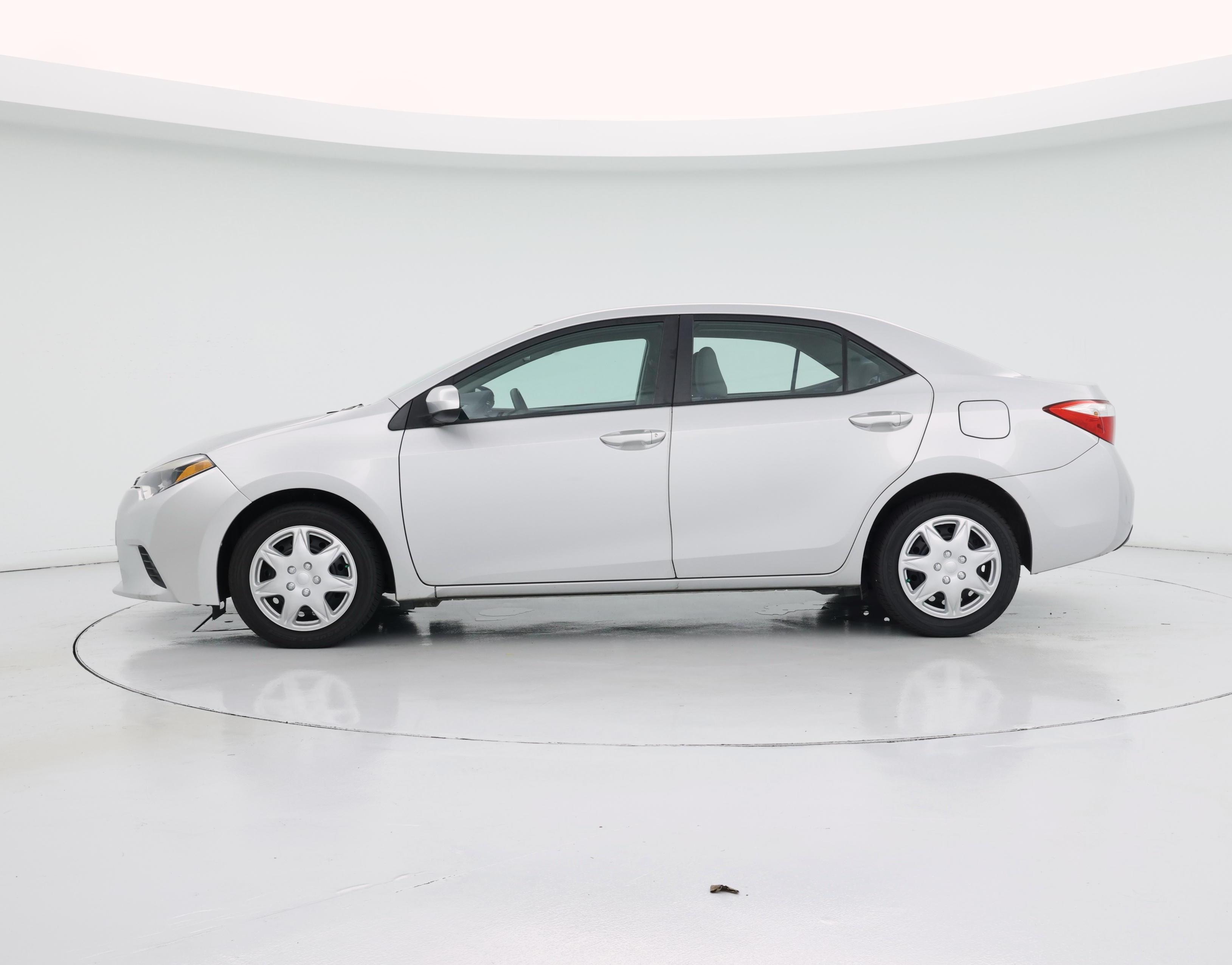 Thumbnail: 2014 Toyota Corolla - 3