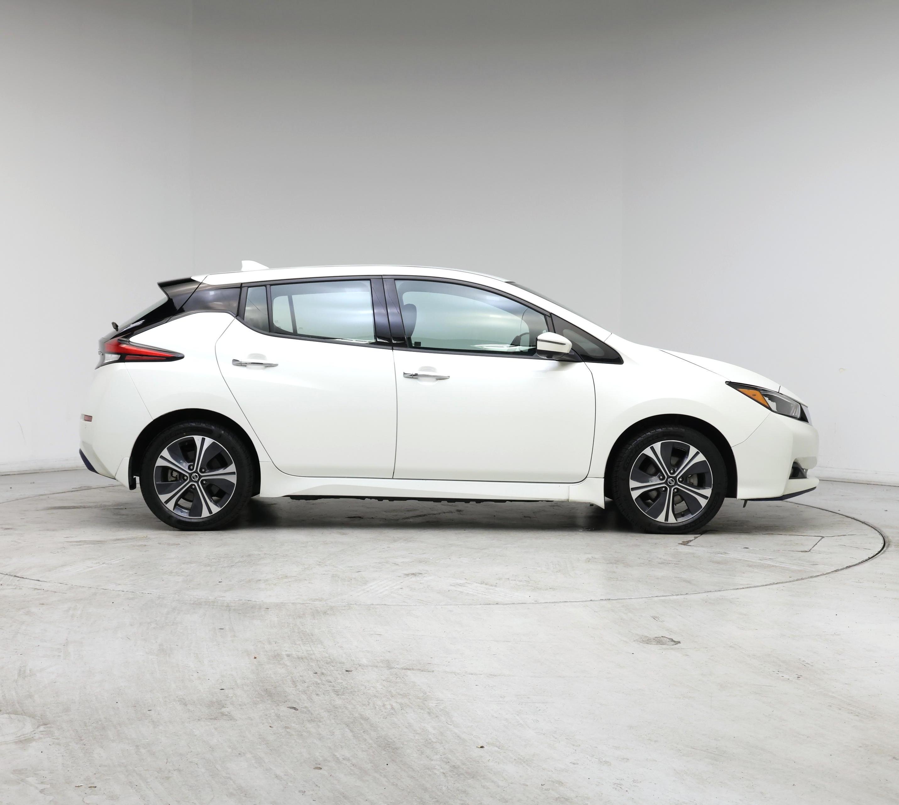 Thumbnail: 2022 Nissan Leaf - 7