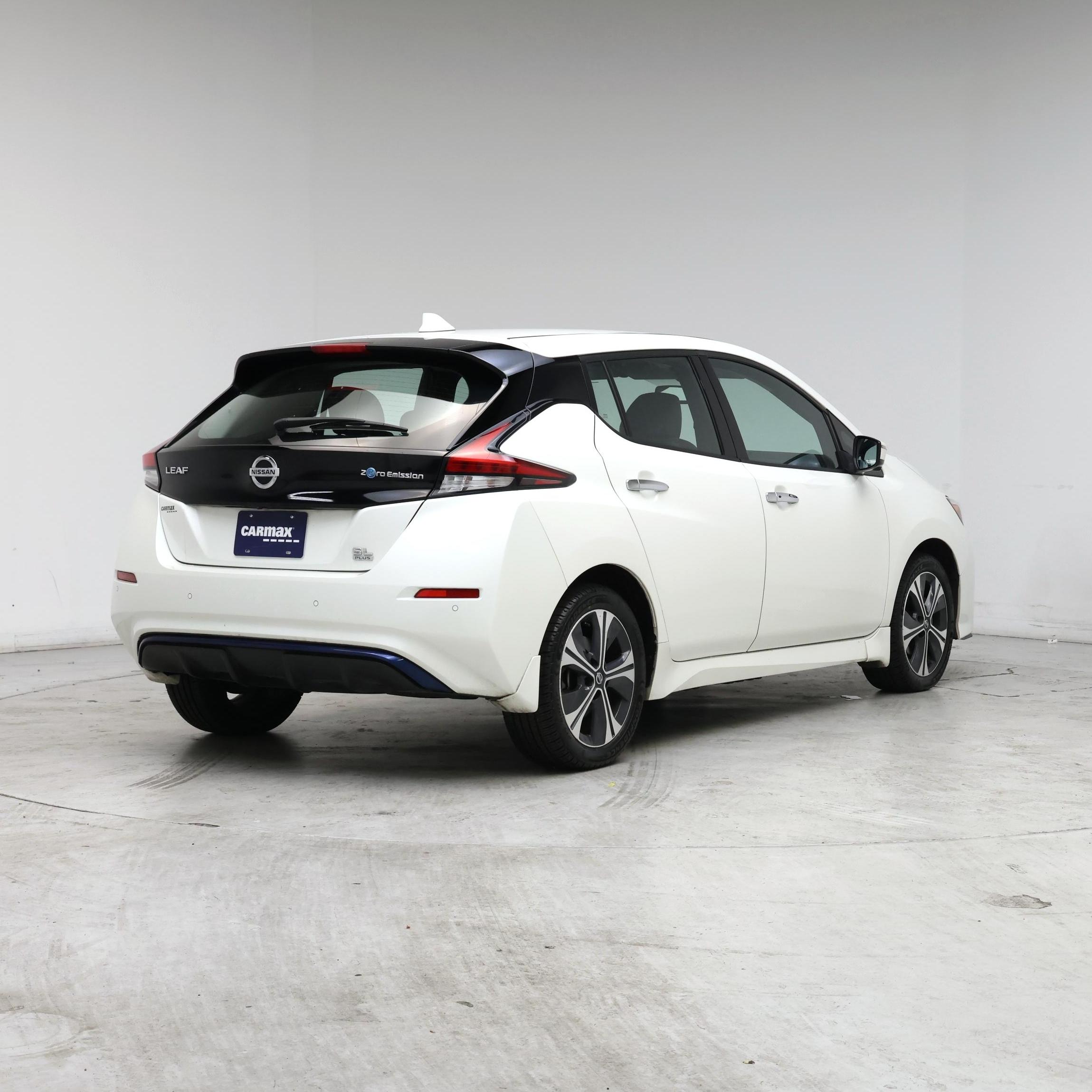Thumbnail: 2022 Nissan Leaf - 8