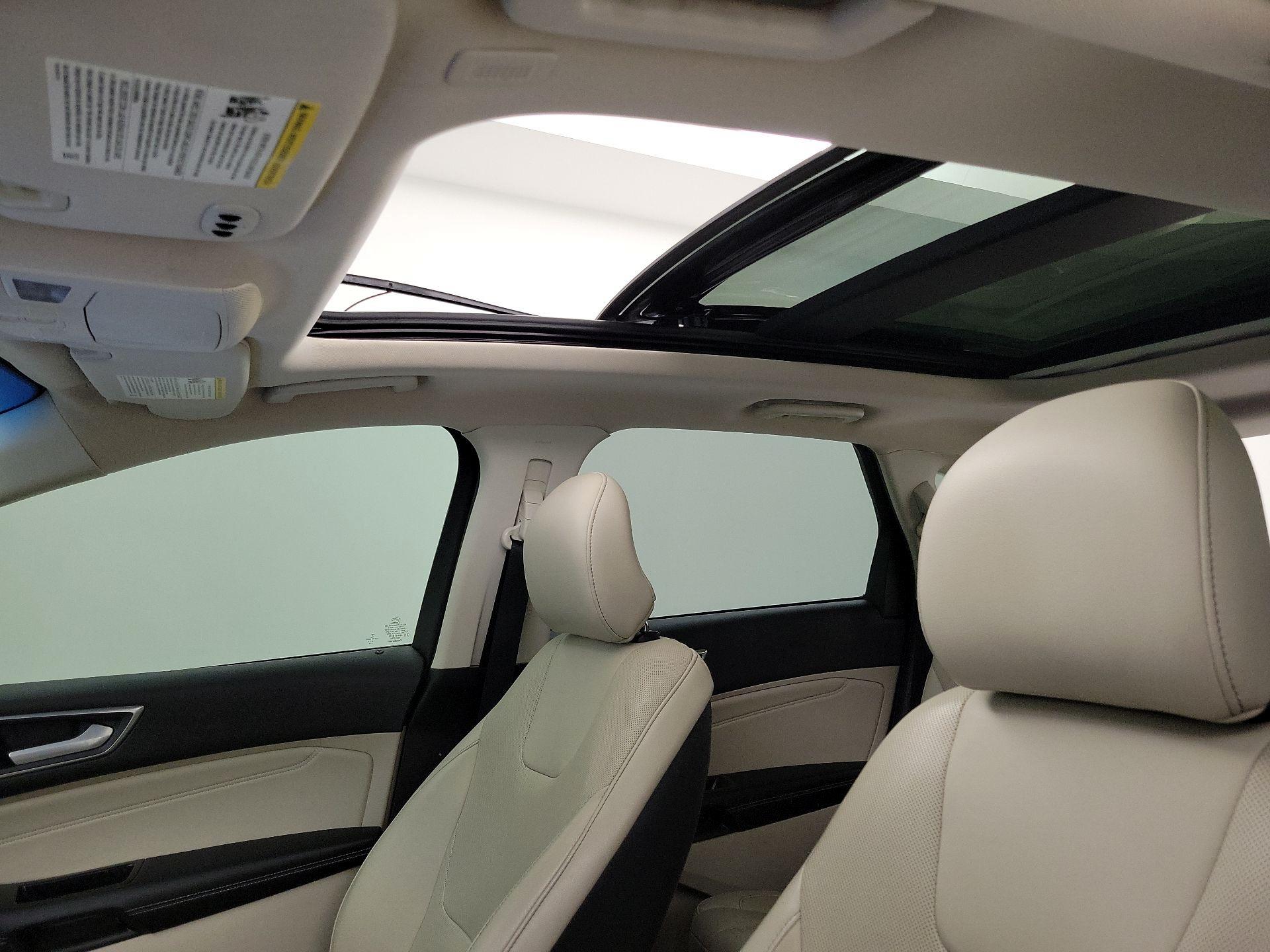 Thumbnail: 2019 Ford Edge - 20