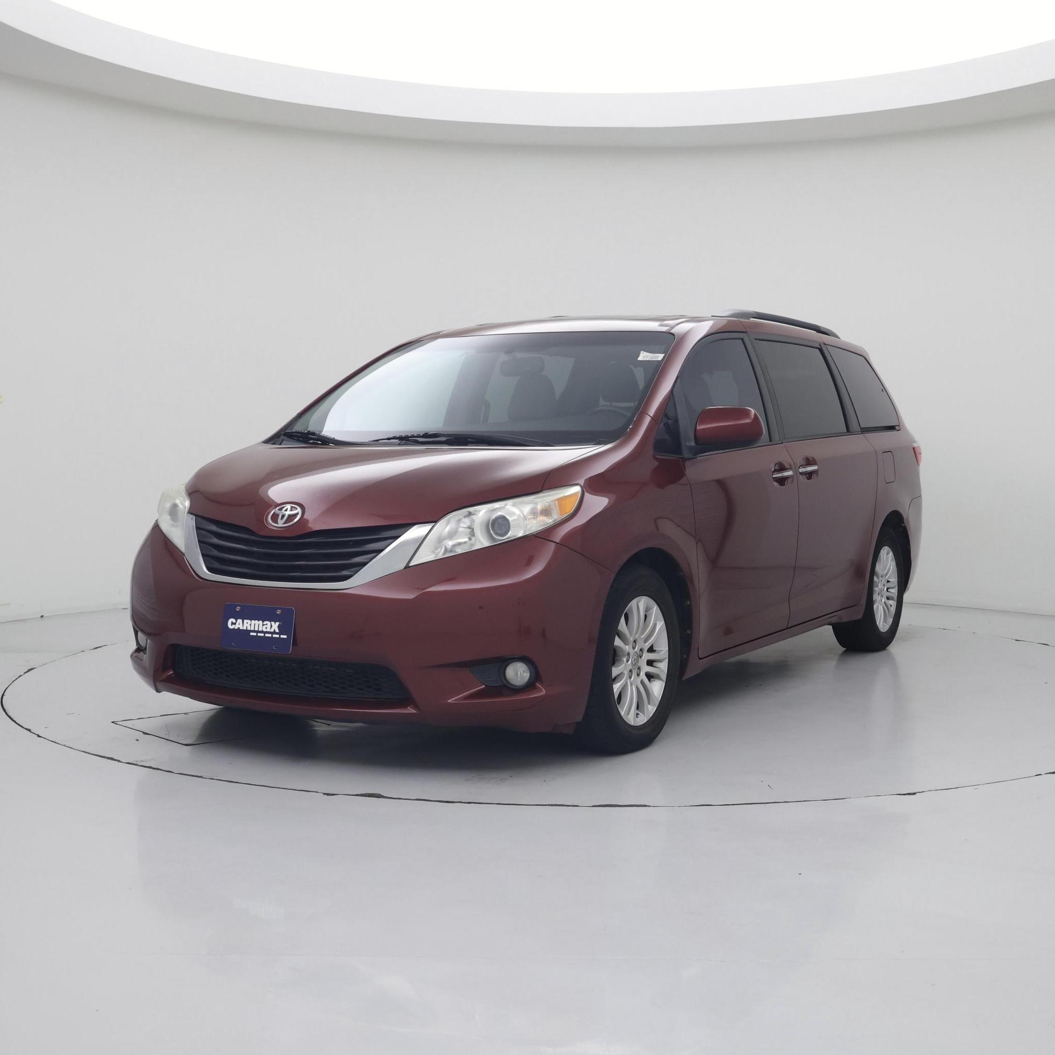 Thumbnail: 2016 Toyota Sienna - 4