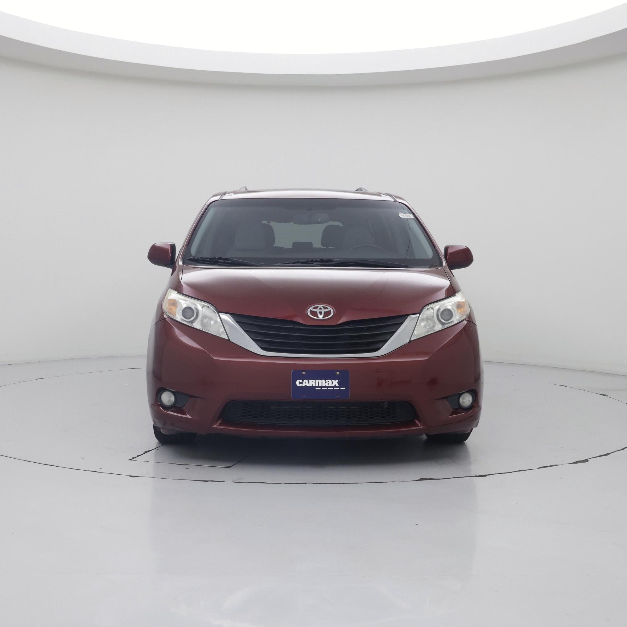 Thumbnail: 2016 Toyota Sienna - 5