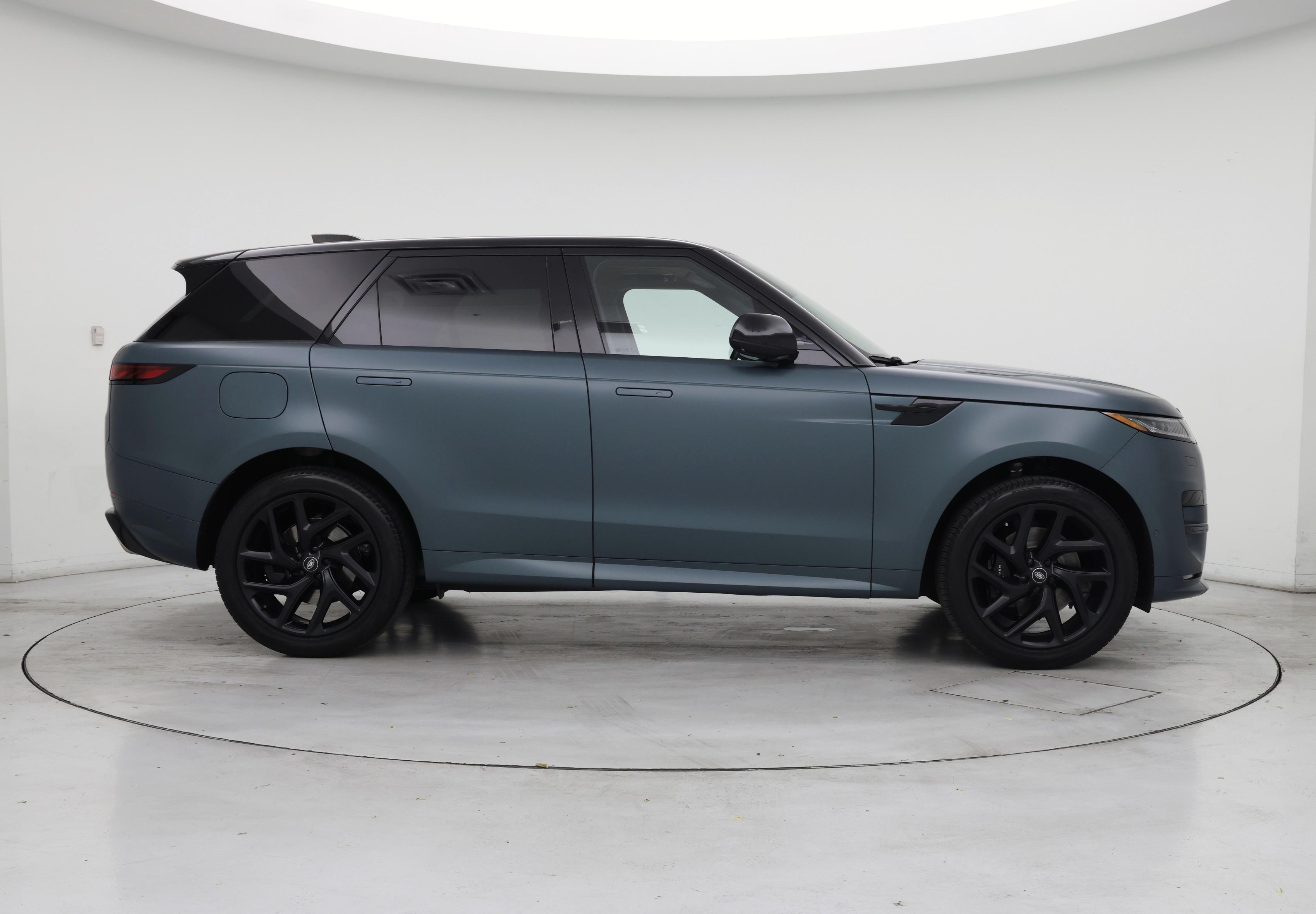 Thumbnail: 2024 Land Rover Range Rover Sport - 7