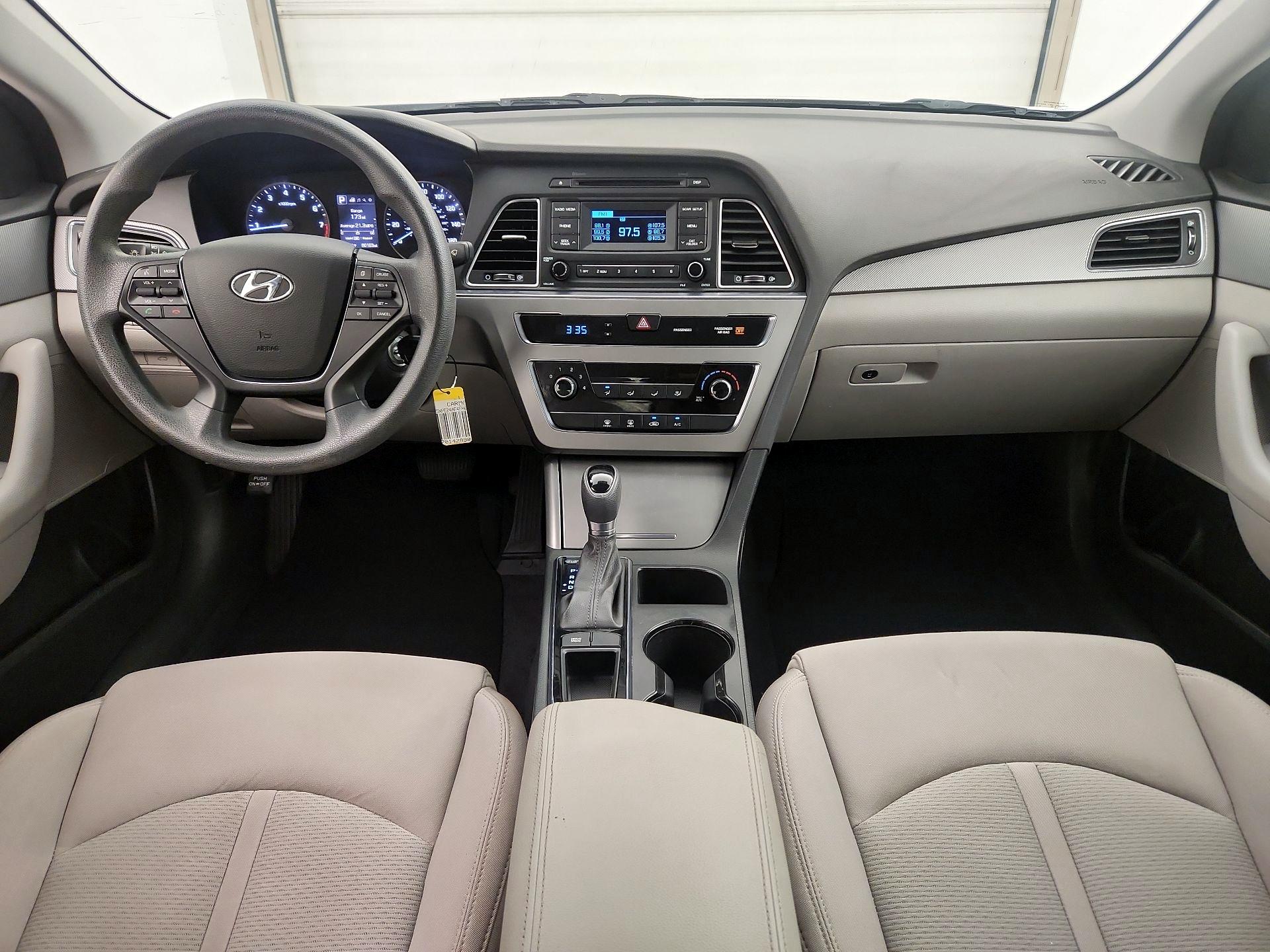 Thumbnail: 2015 Hyundai Sonata - 9