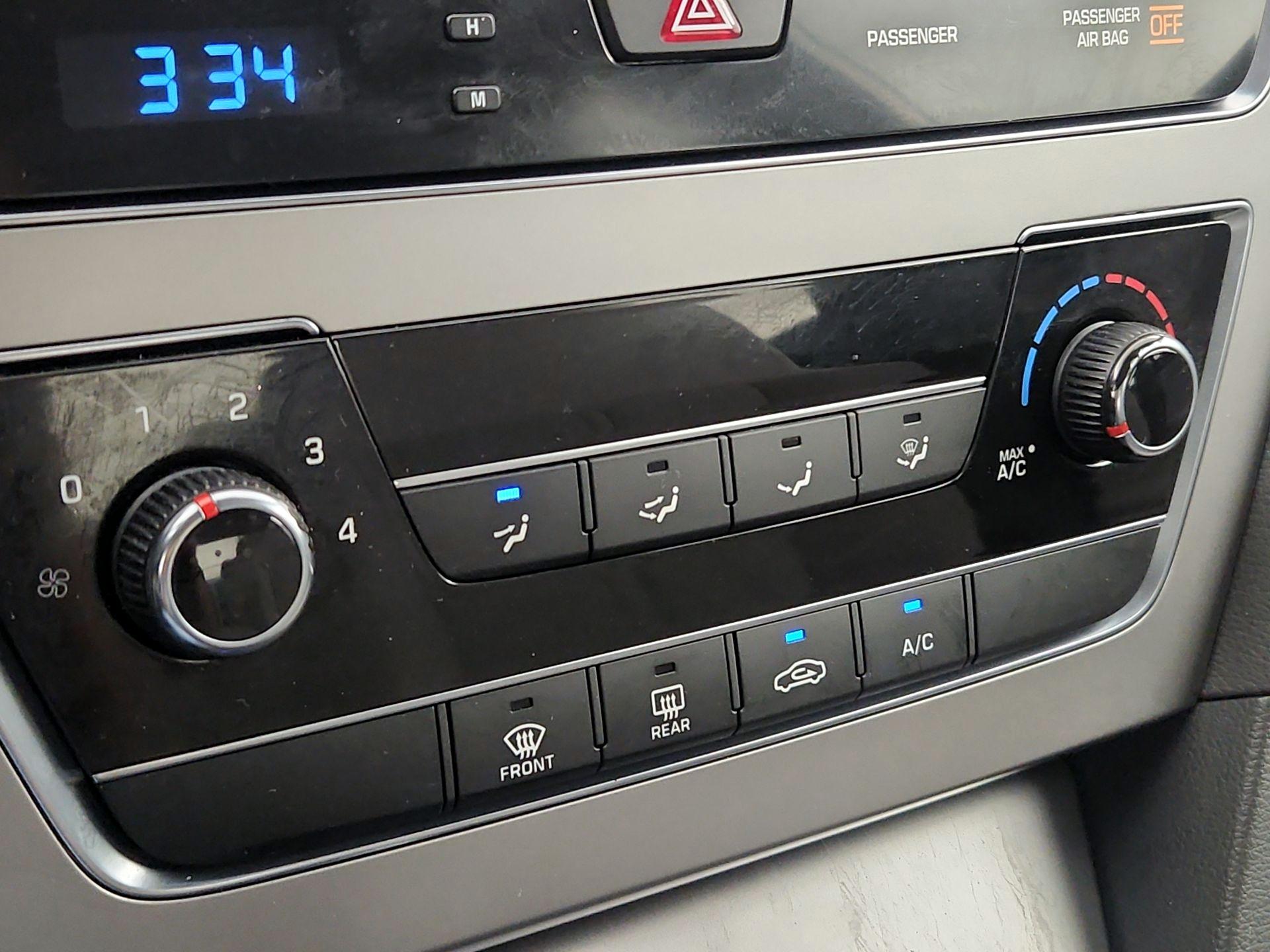 Thumbnail: 2015 Hyundai Sonata - 15
