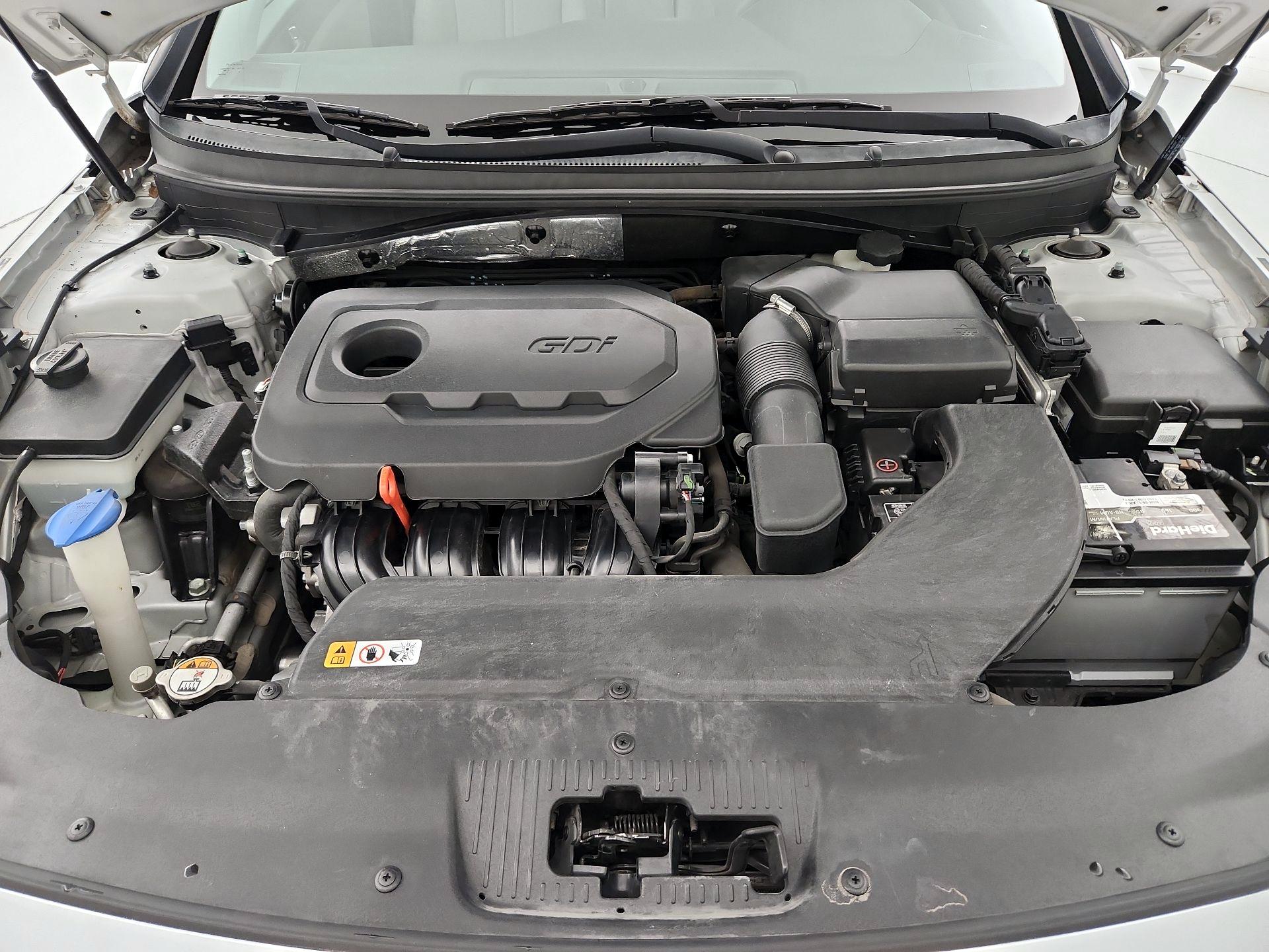 Thumbnail: 2015 Hyundai Sonata - 20