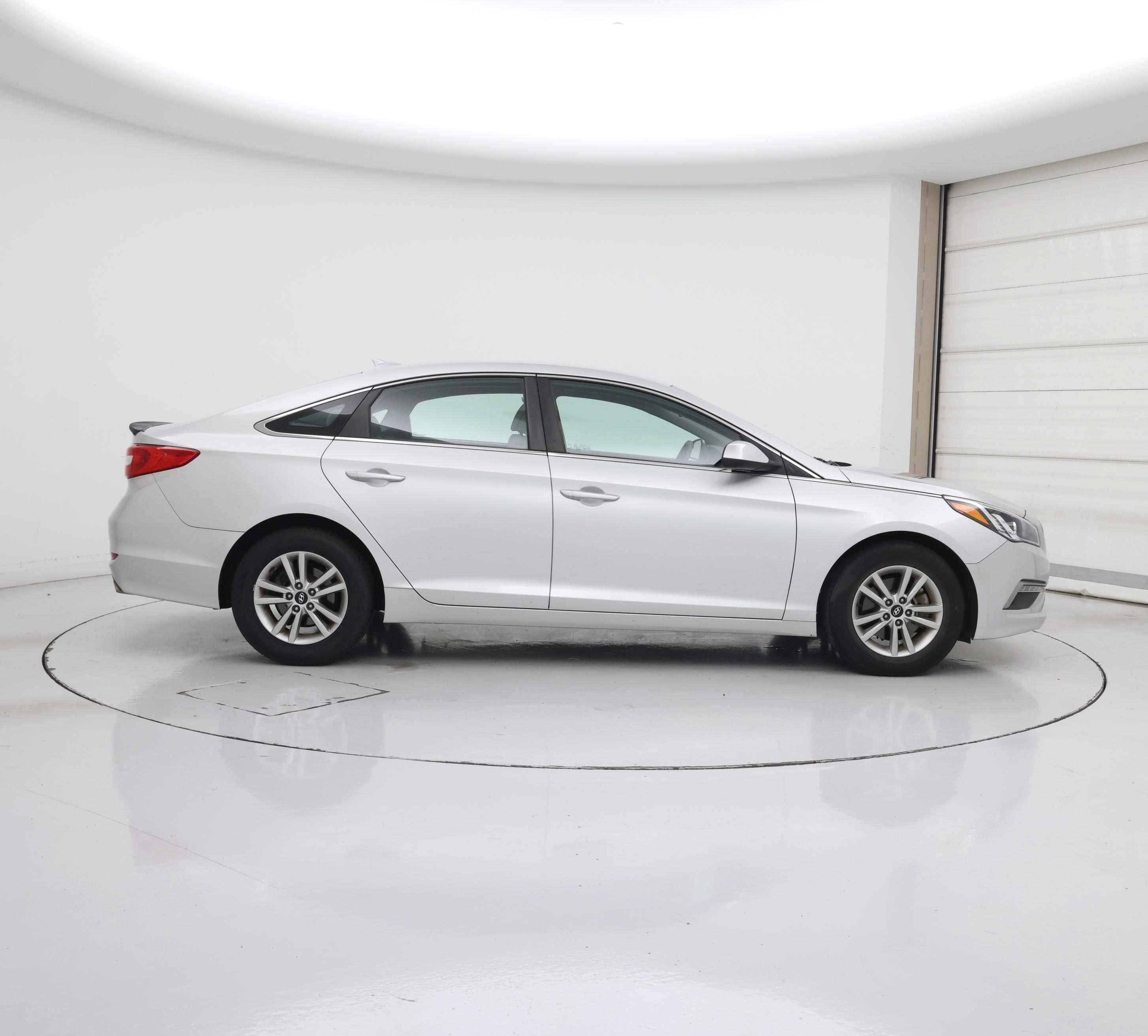 Thumbnail: 2015 Hyundai Sonata - 7