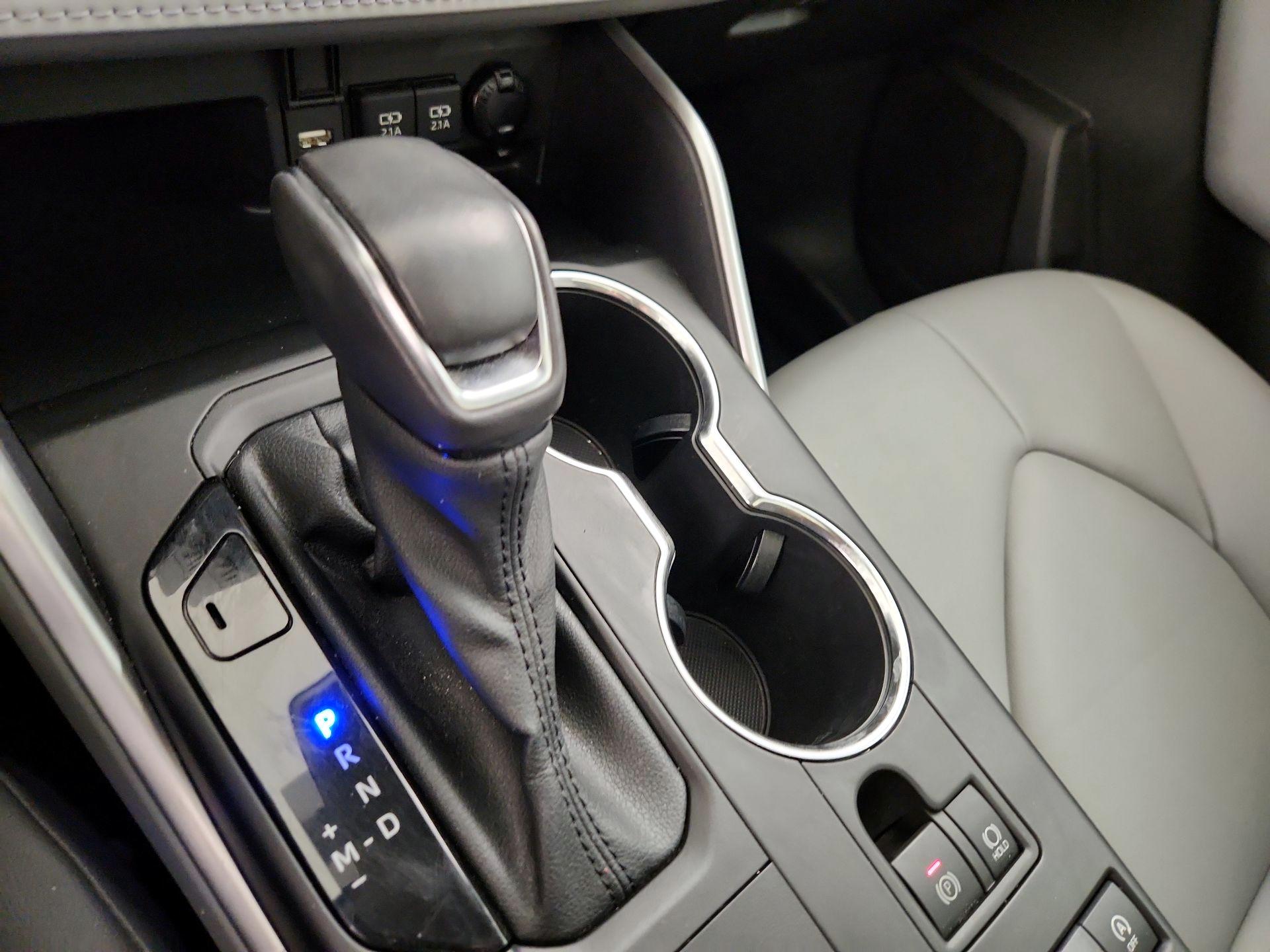 Thumbnail: 2021 Toyota Highlander - 17