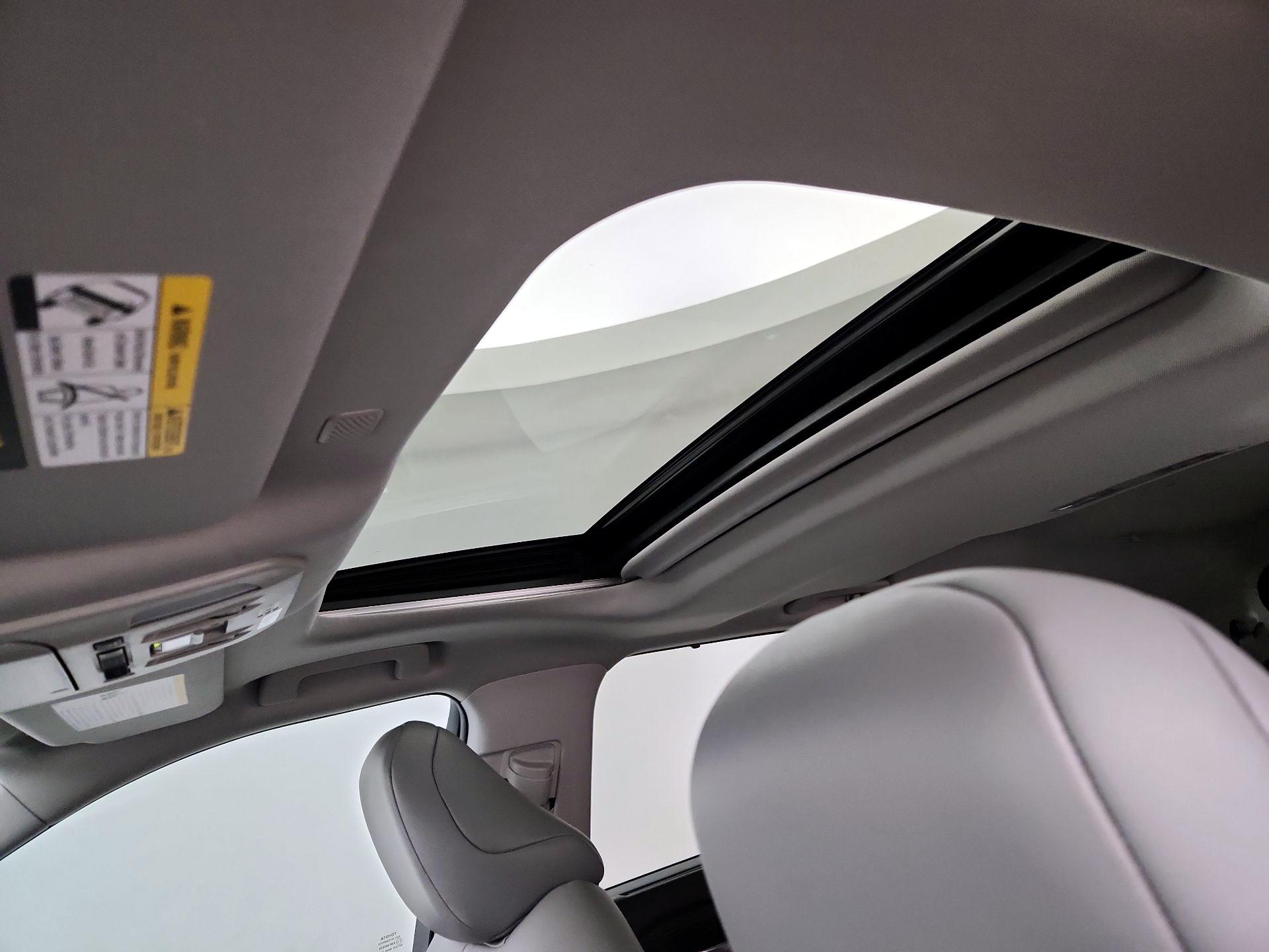 Thumbnail: 2021 Toyota Highlander - 19