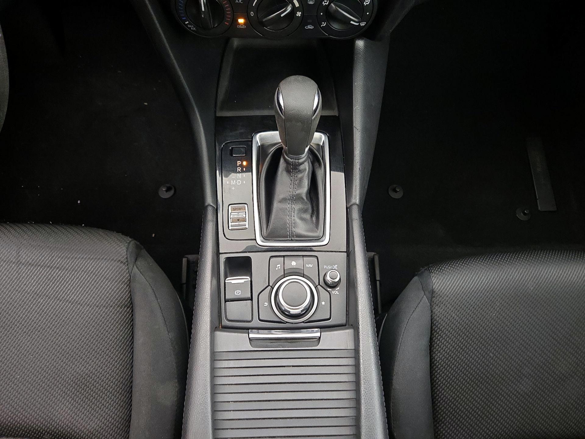 Thumbnail: 2018 Mazda Mazda3 - 16