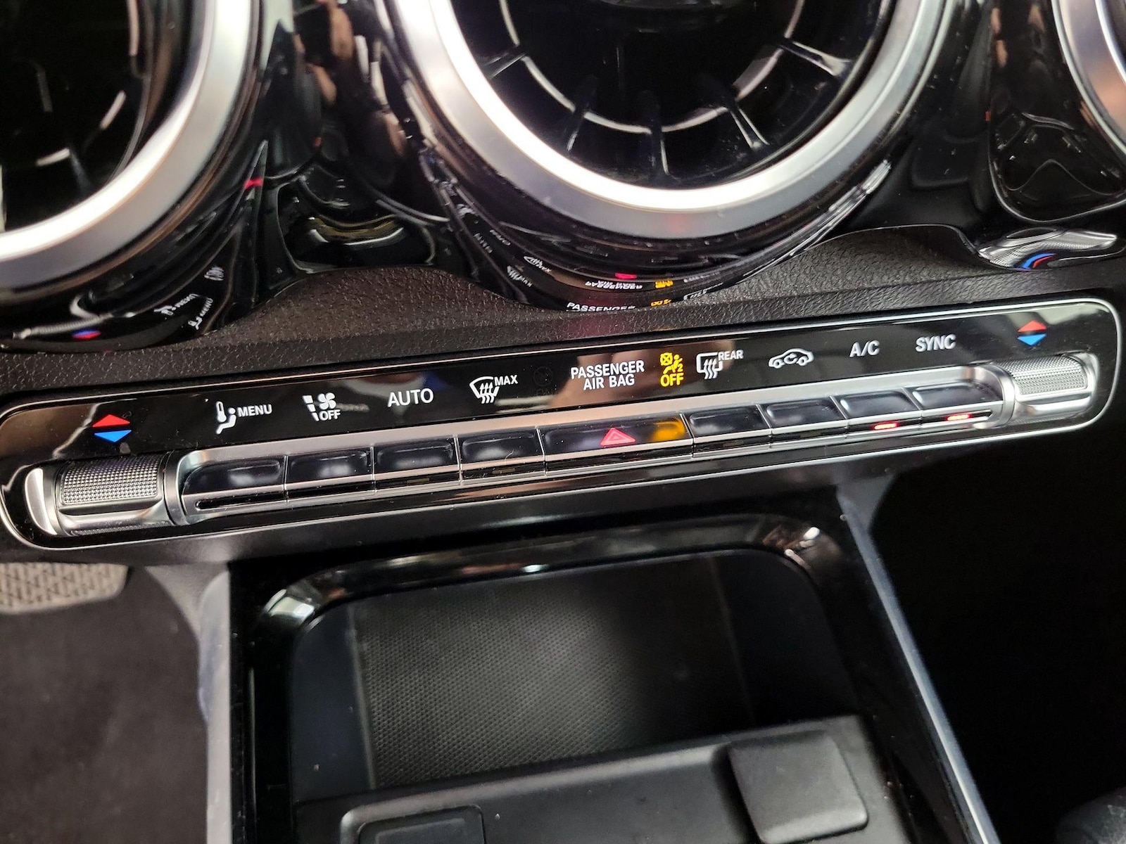 2023 Mercedes-Benz GLB Base - Photo 17