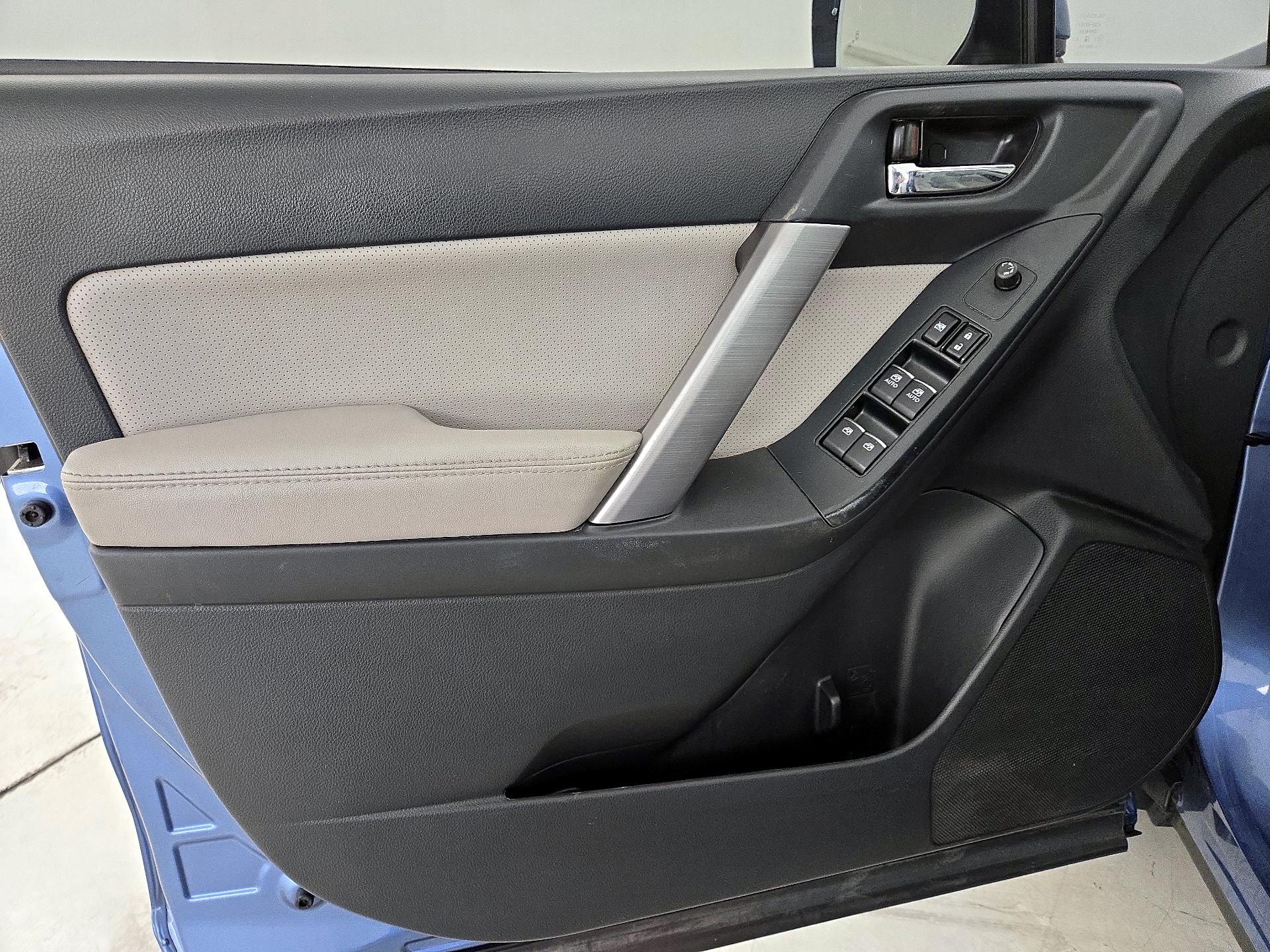 Thumbnail: 2017 Subaru Forester - 12