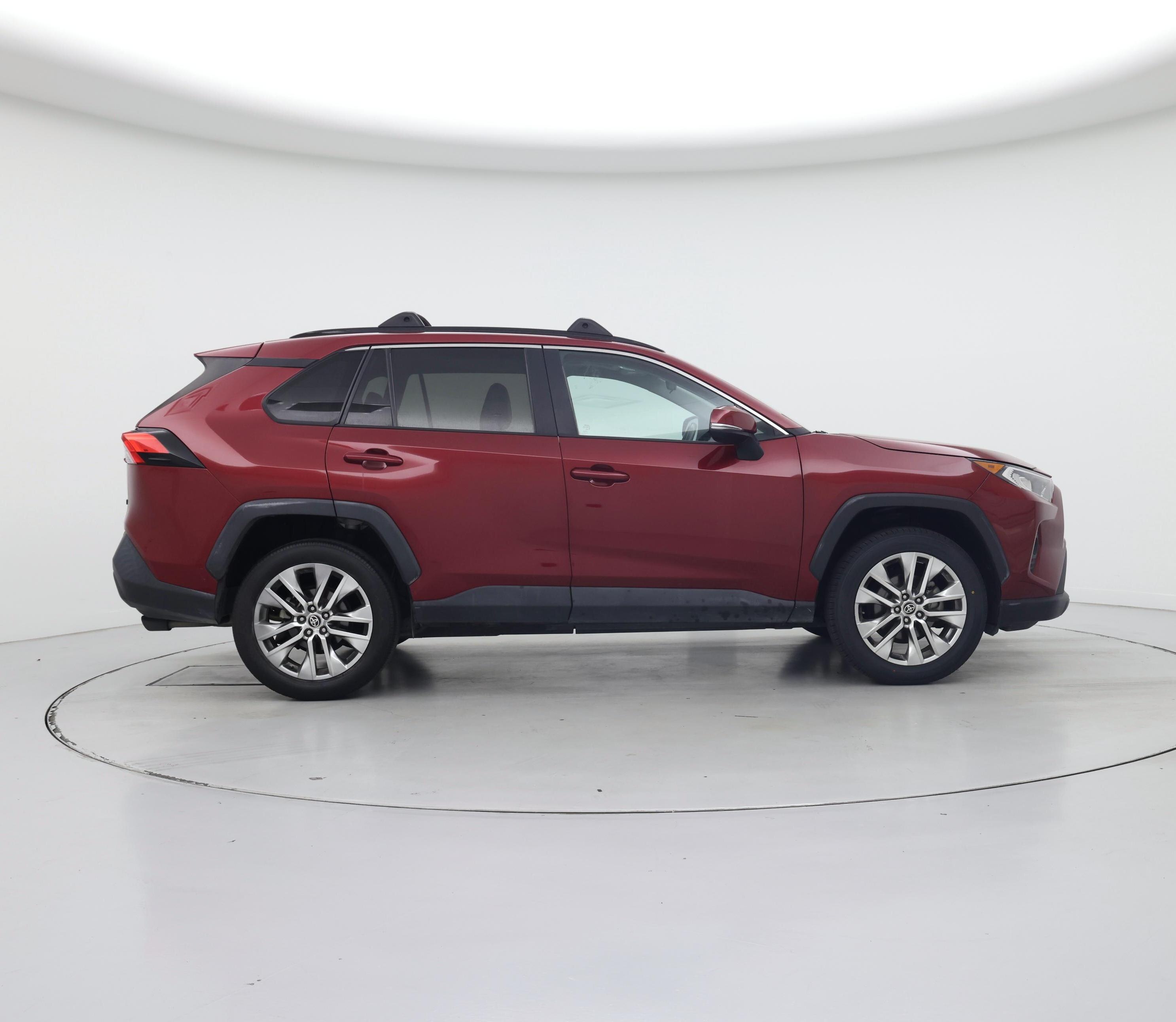 Thumbnail: 2021 Toyota RAV4 - 7